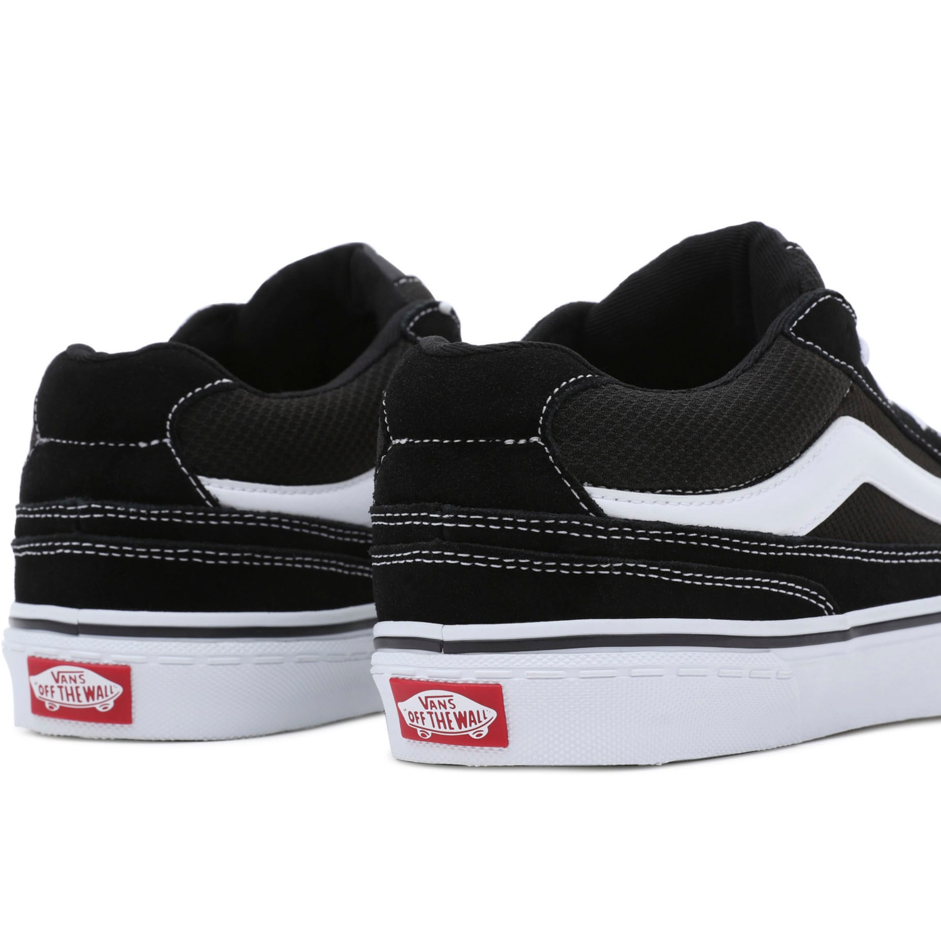 Vans Sneaker »CALDRONE«, mit kontrastfarbenem Logobadge an der Ferse