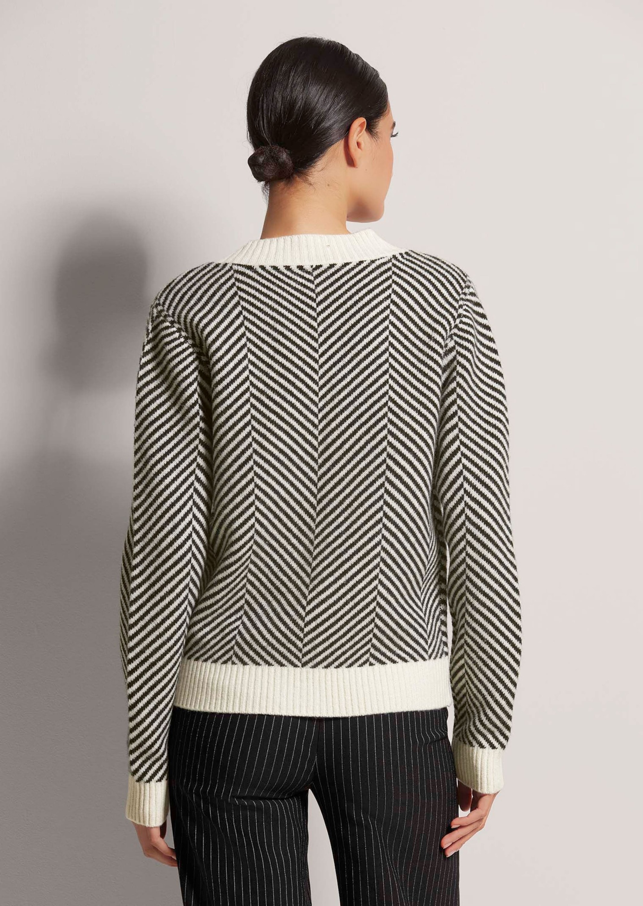 MADELEINE Strickjacke »Strickjacke Strickjacke mit Jacquard-Muster«