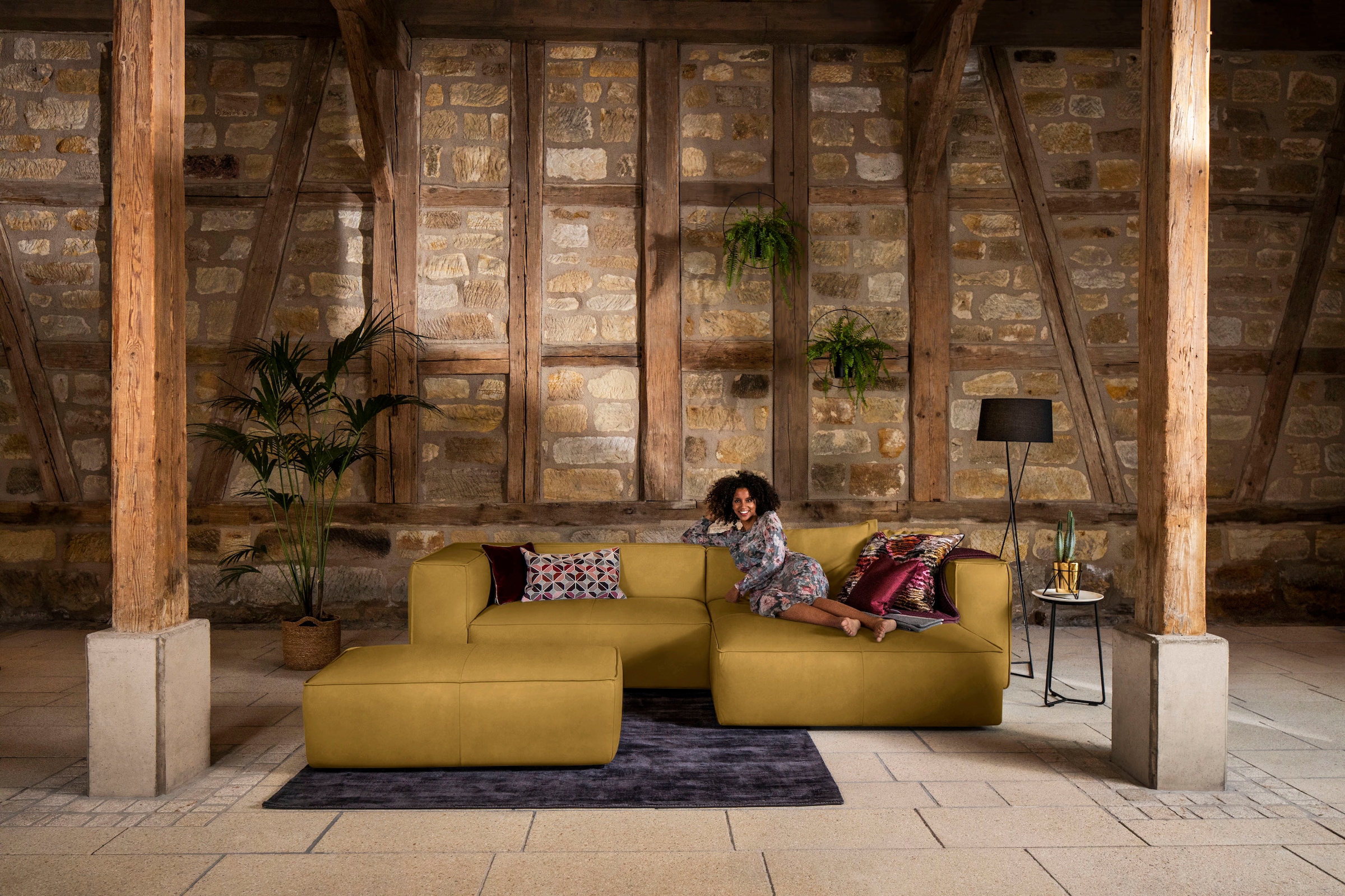 W.SCHILLIG Ecksofa "around-the-block" inklusive Hocker, mit eleganter Biese günstig online kaufen