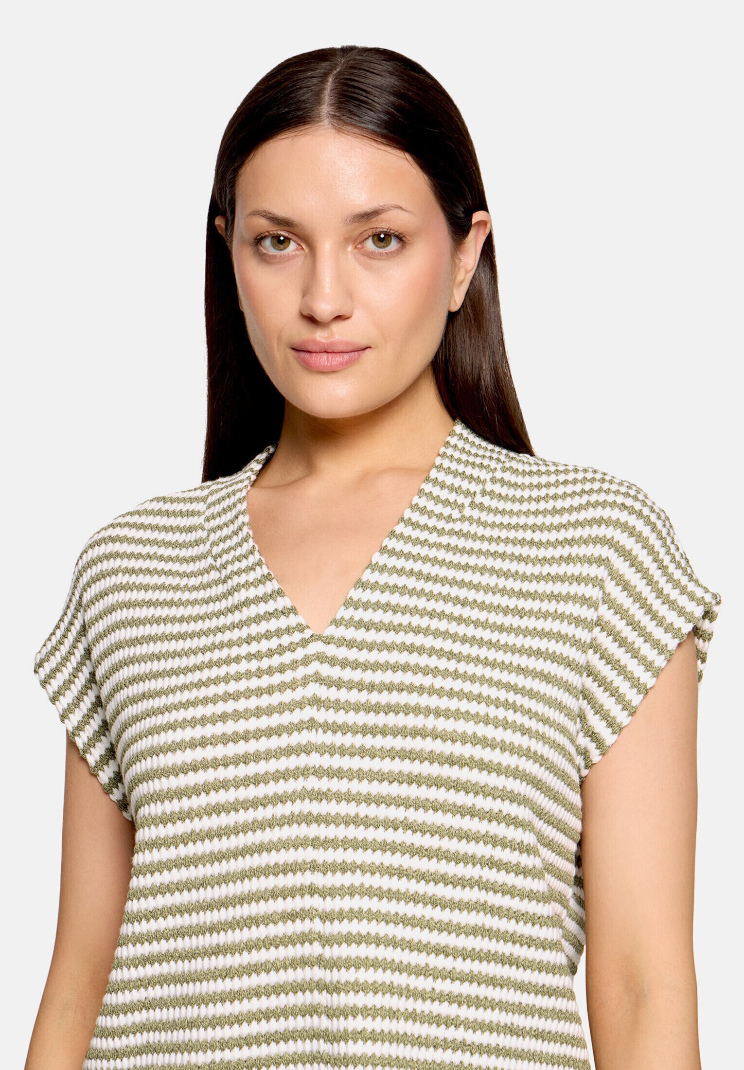 Cartoon Kurzarmshirt »Damen mit V-Ausschnitt« 1