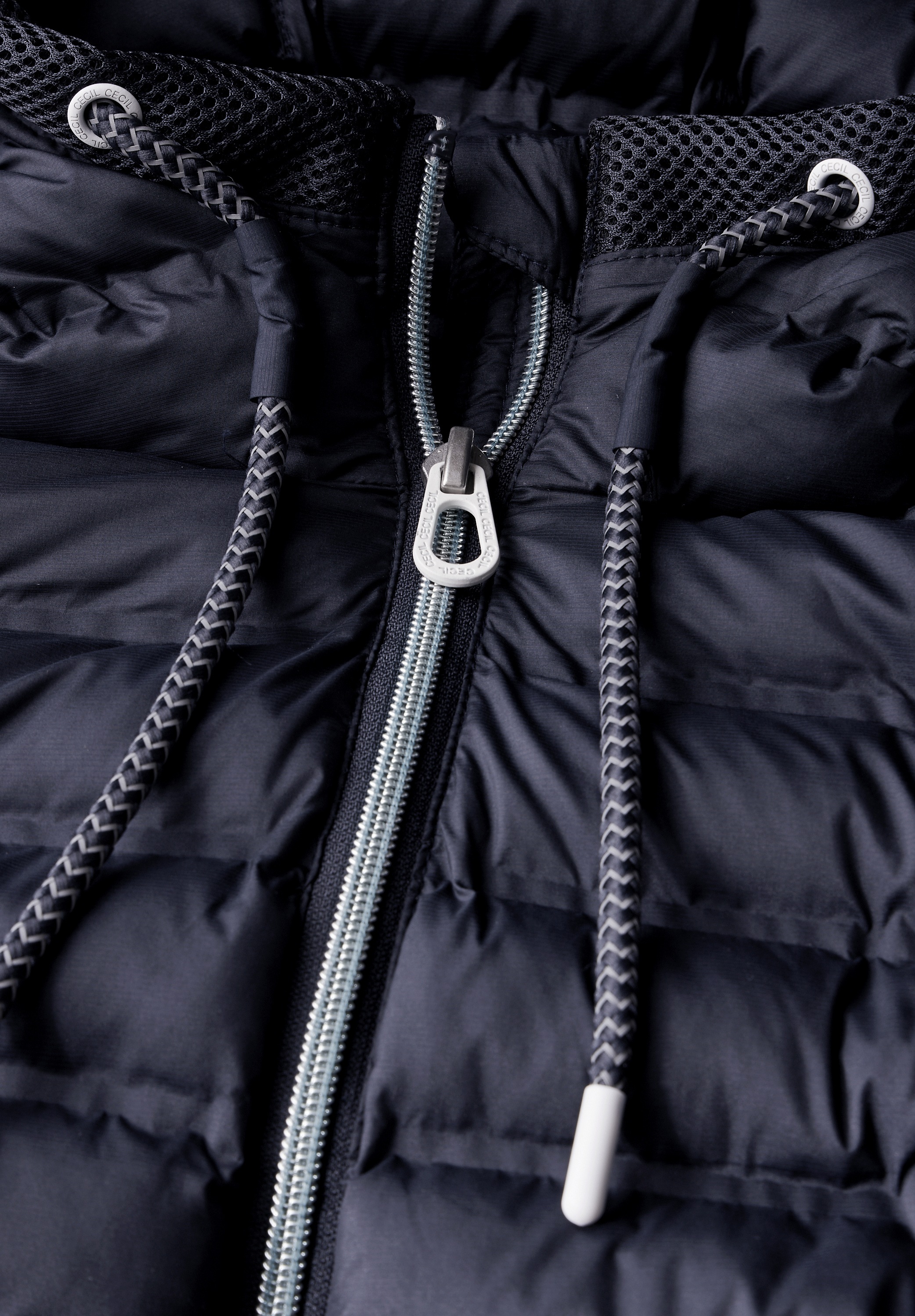 Cecil Steppjacke, mit Kapuze, mit Kapuze mit Tunnelzugband