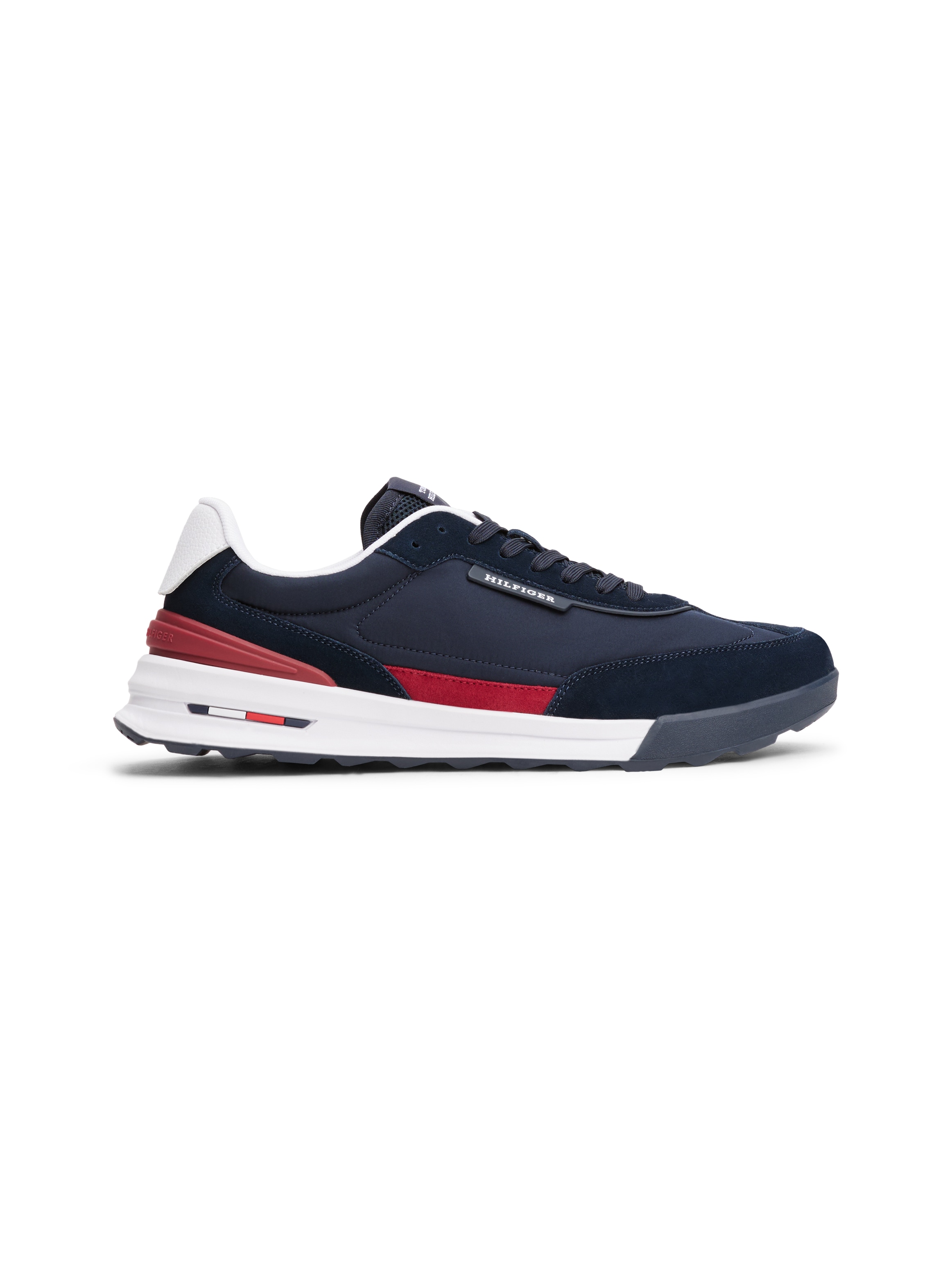Tommy Hilfiger Sneaker »RETRO RUNNER NYLON MIX«, Freizeitschuh, Halbschuh, Schnürschuh mit Logoflagge im Keilabsatz