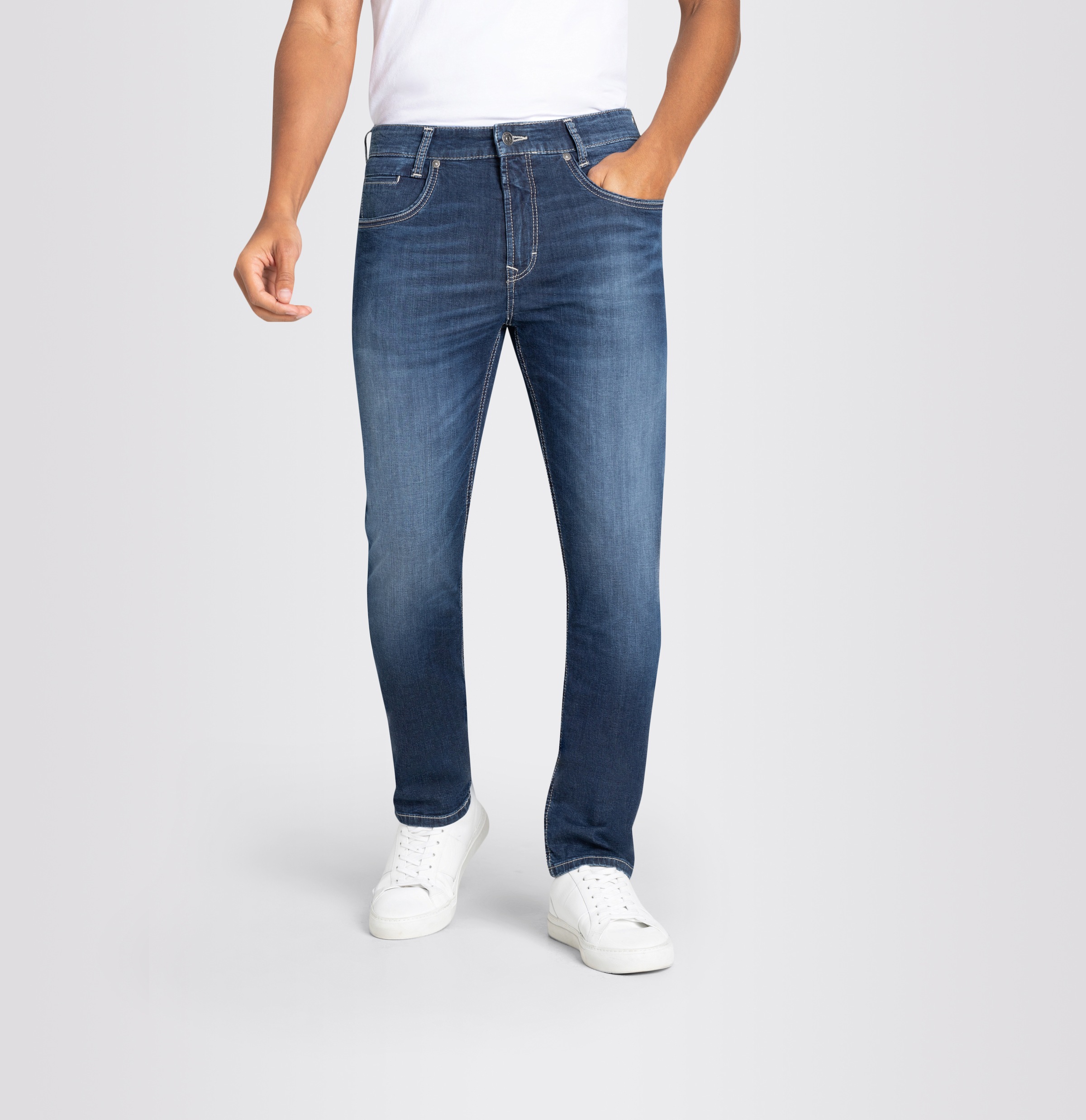 MAC Slim-fit-Jeans »Arne-Pipe light«, schmaler figurbetonender Schnitt