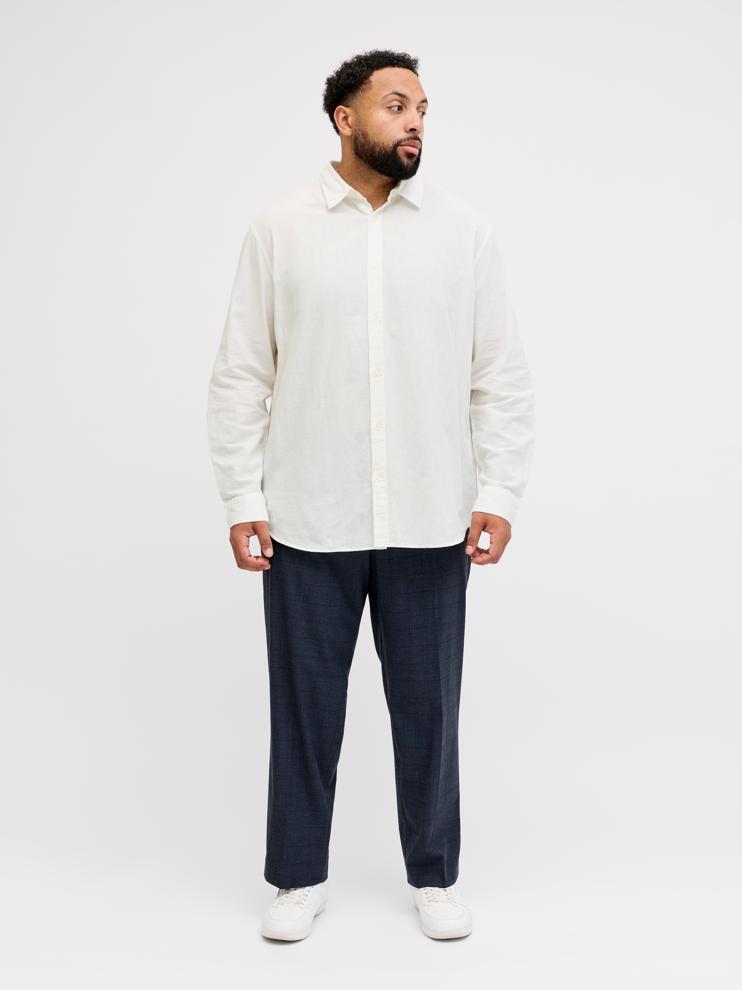 Jack & Jones PlusSize Langarmhemd »JJEBREEZE LINEN BLEND SHIRT L/S SN PLS« mit auffälliger Knopfleiste