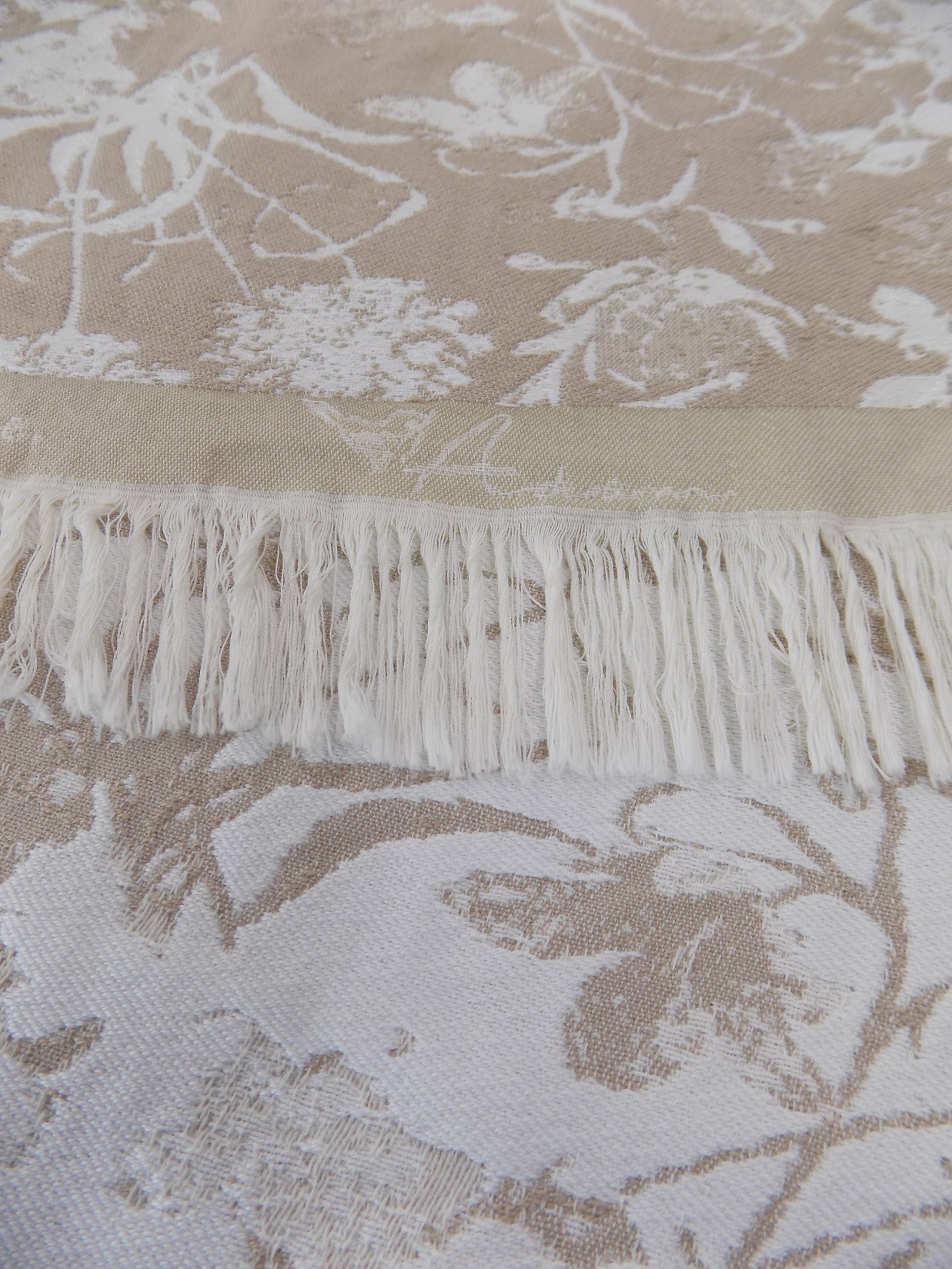 Adam Wohndecke »Flower Cuvée«, im floralem Design, Kuscheldecke