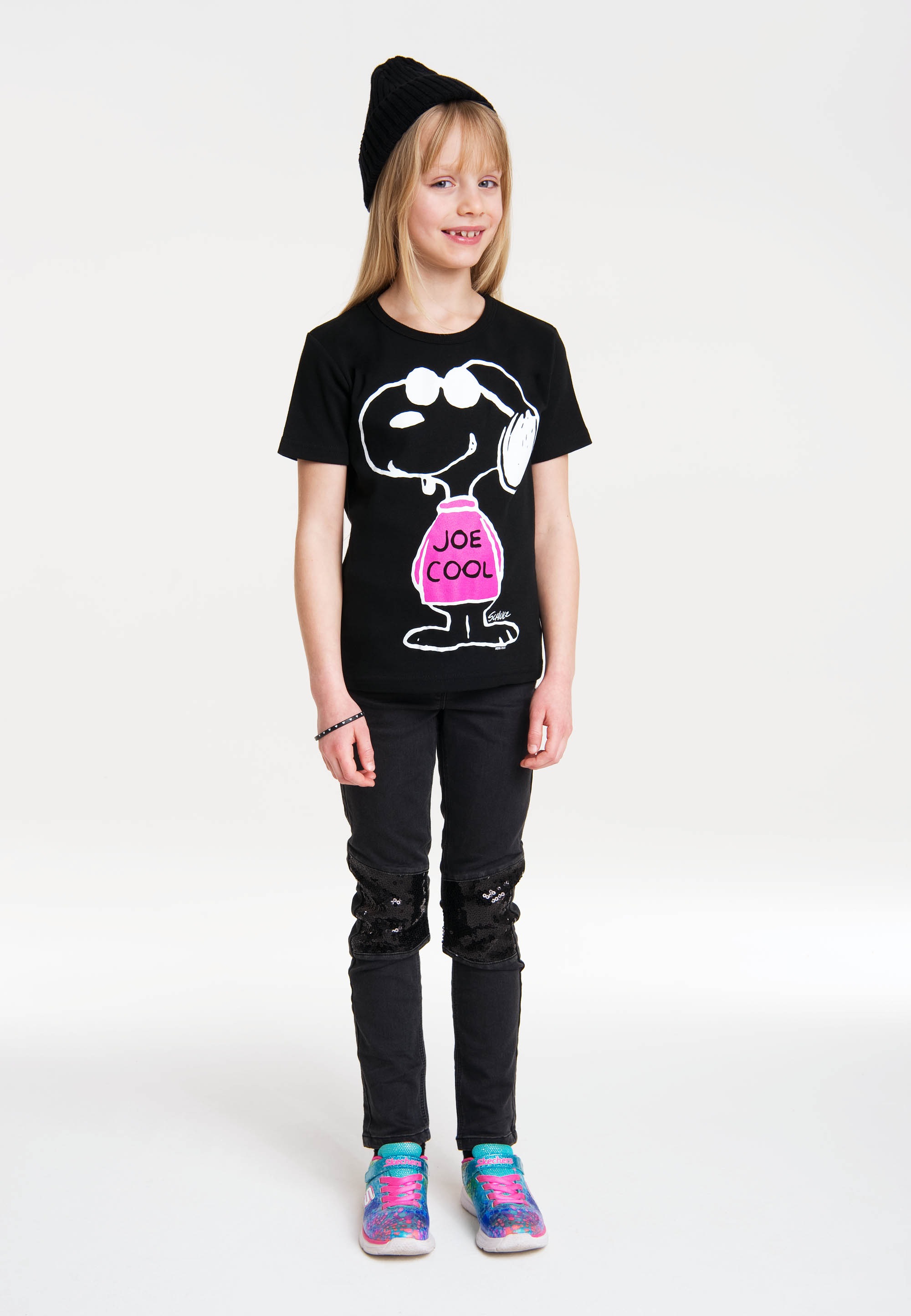 LOGOSHIRT T-Shirt »Peanuts - Snoopy - Joe Cool«, mit lizenziertem Originaldesign