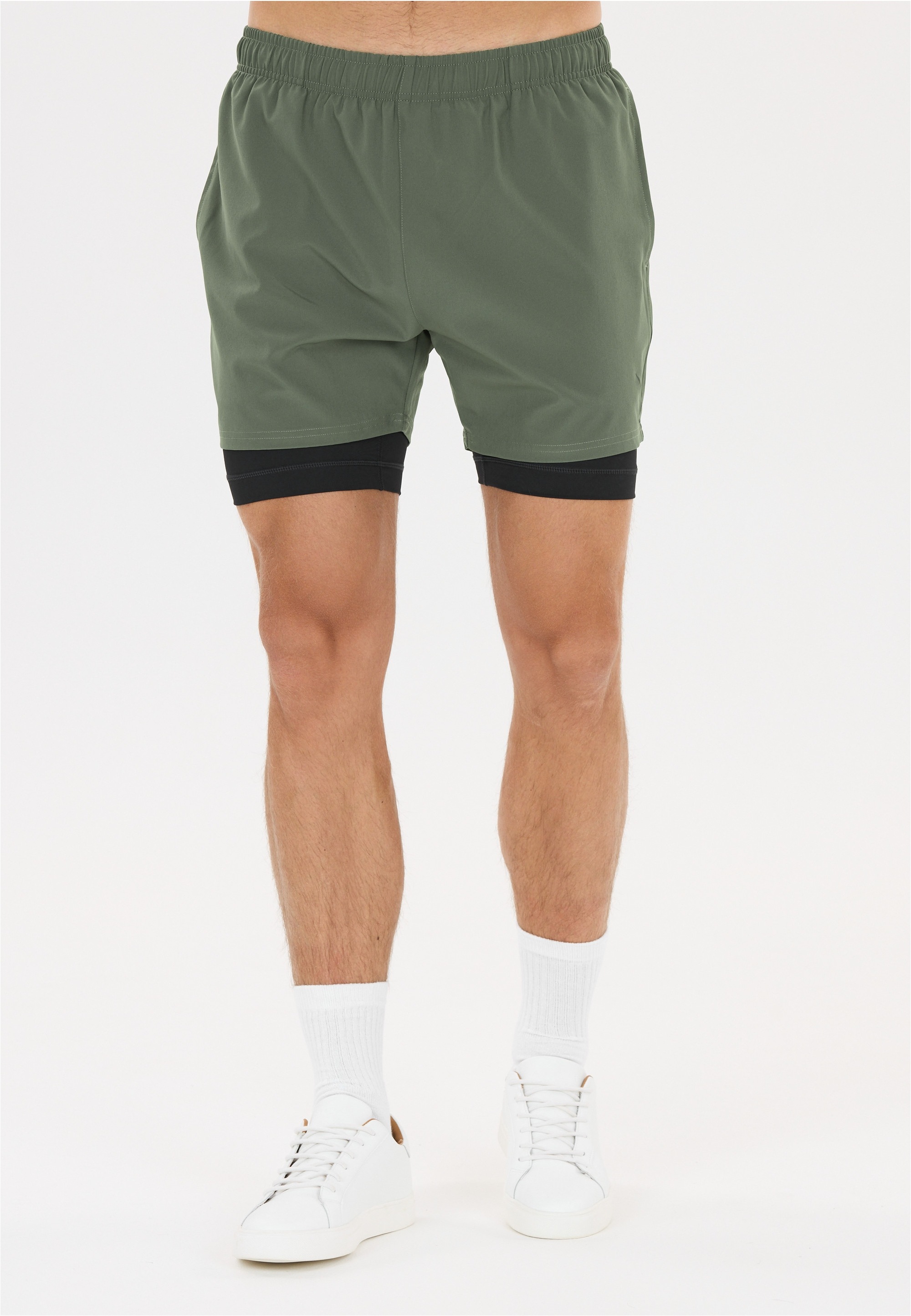 Virtus Shorts "Zayne V2" mit elastischem Bund und innenliegendem Kordelzug