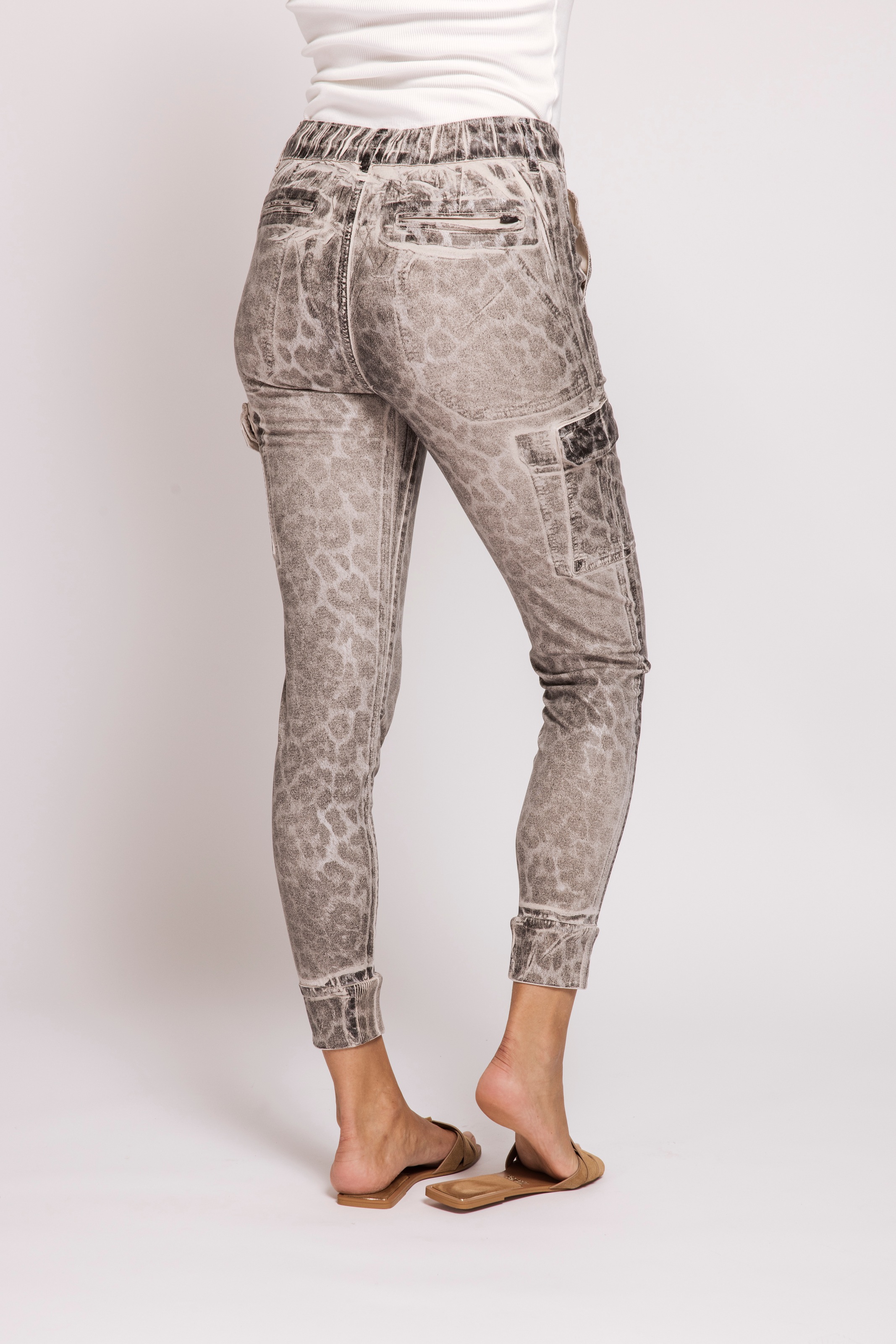 Zhrill Cargohose "ZHDAISEY Leoprint" mit Leo-Print und Stretch günstig online kaufen