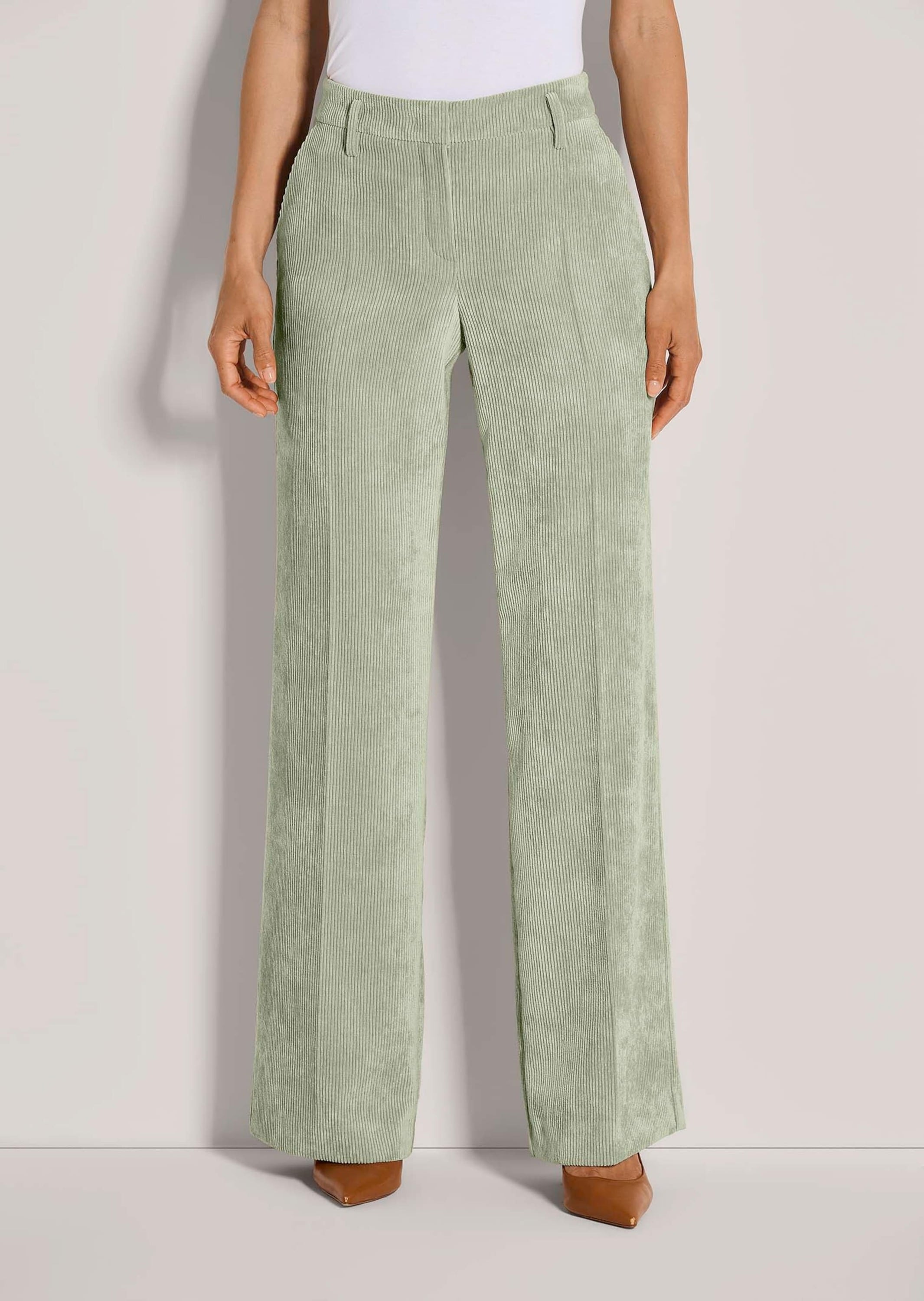 MADELEINE Cordhose »Cordhose Weite Cordhose mit Bügelfalten«  Weite Cordhose mit Bügelfalte
