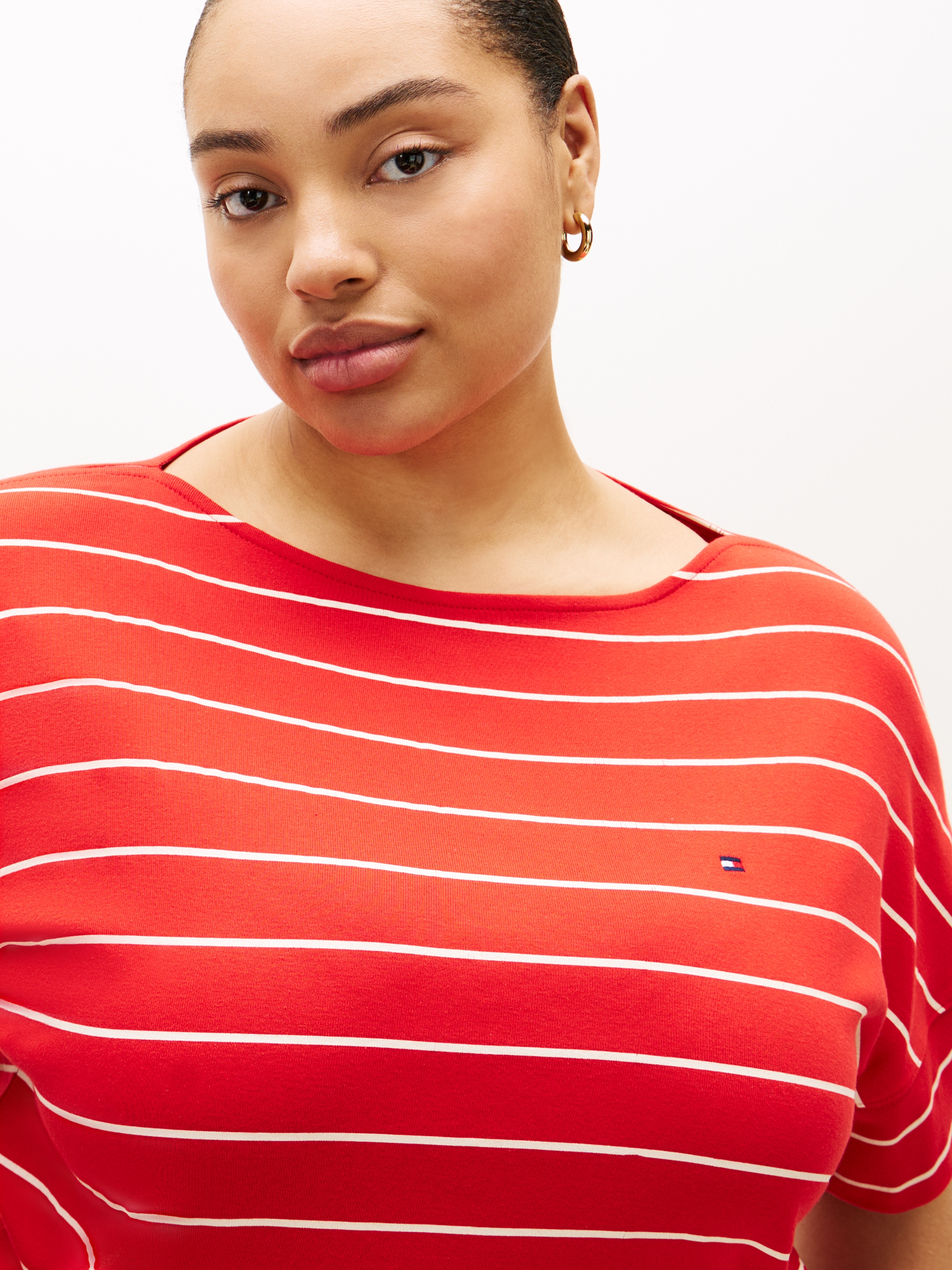 Tommy Hilfiger Curve Kurzarmshirt »CRV MDRN CODY CAP SLV C-NK TEE« in großen Größen