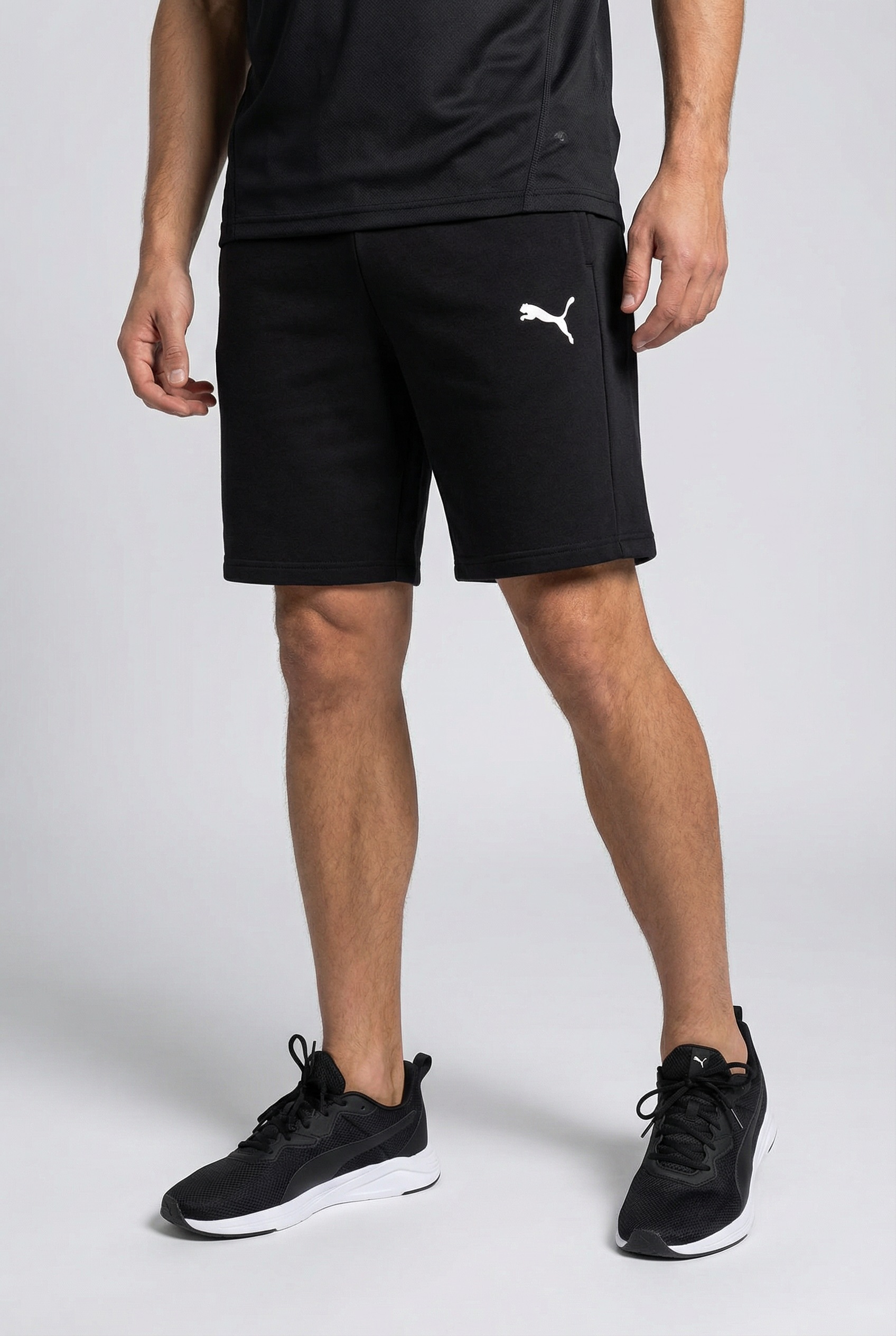 PUMA Trainingsshorts "TEAMGOAL CASUALS SHORTS" aus Baumwolle und Polyester, Sweatware-Material, kniefrei