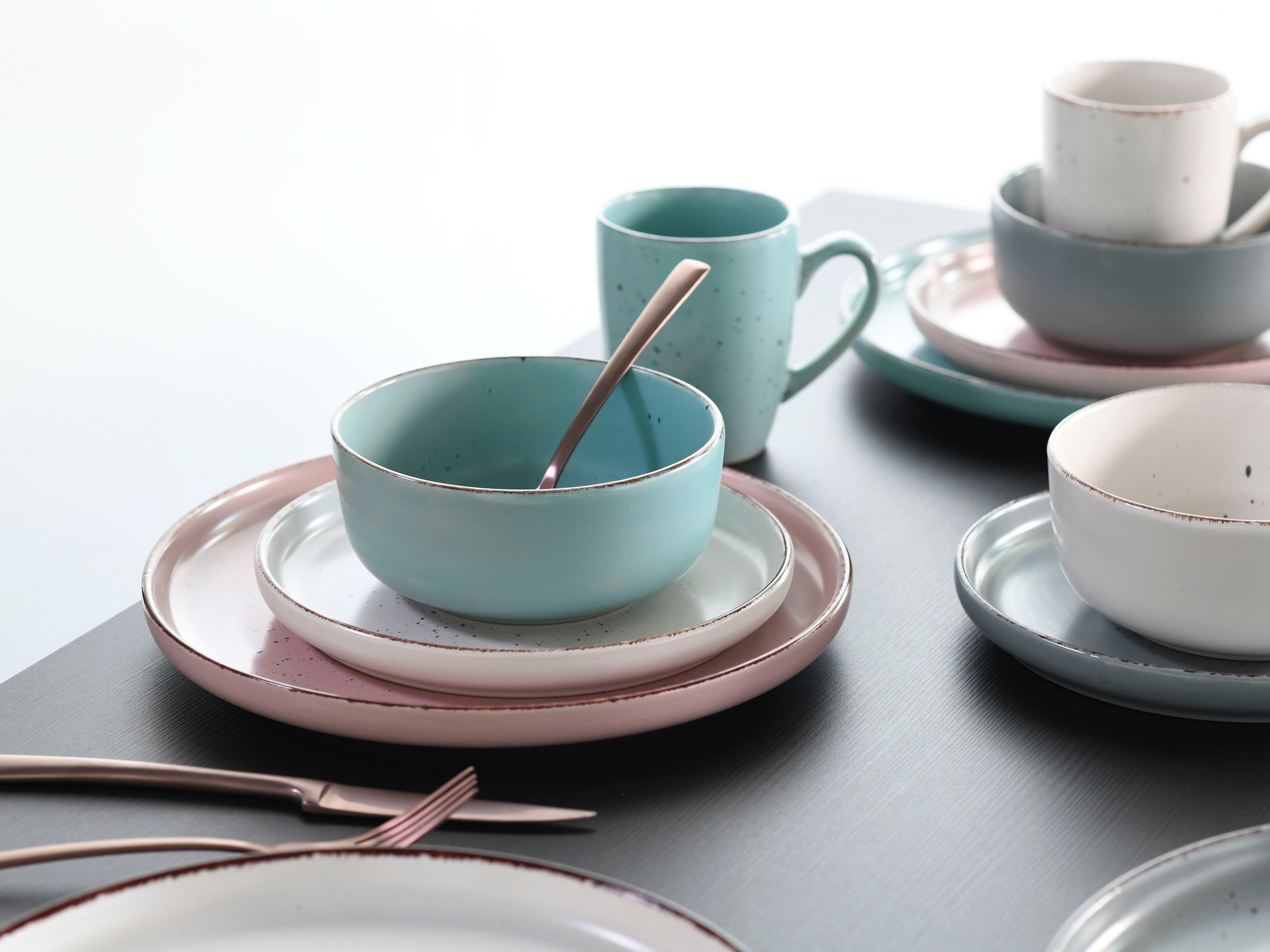 CreaTable Kombiservice »Geschirr-Set Modern Fashion«, (Set, 16 tlg., Kaffeeservice und Tafelservice im Set, für 4 Personen), Service, unregelmäßige Sprenkel, 16 Teile, für 4 Personen