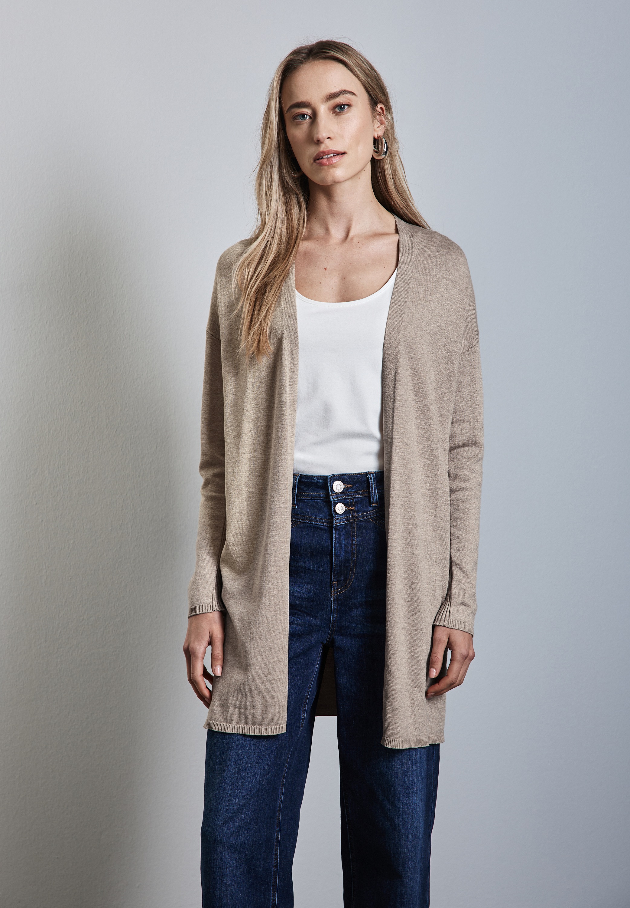 STREET ONE Strickjacke, aus softer Viskose