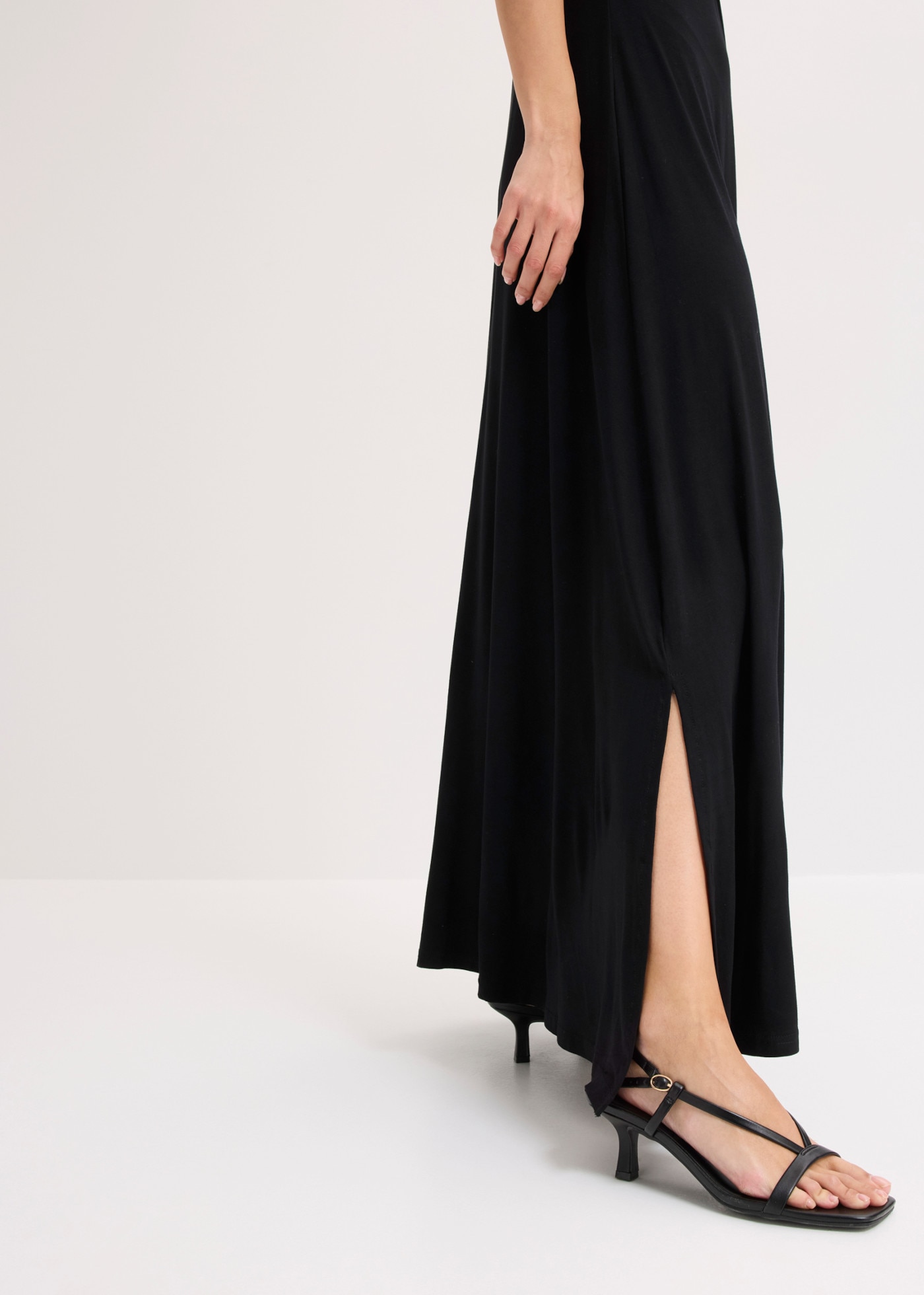 bonprix Maxikleid für modernen Look, aus Viskose und Elasthan, lockere Passform