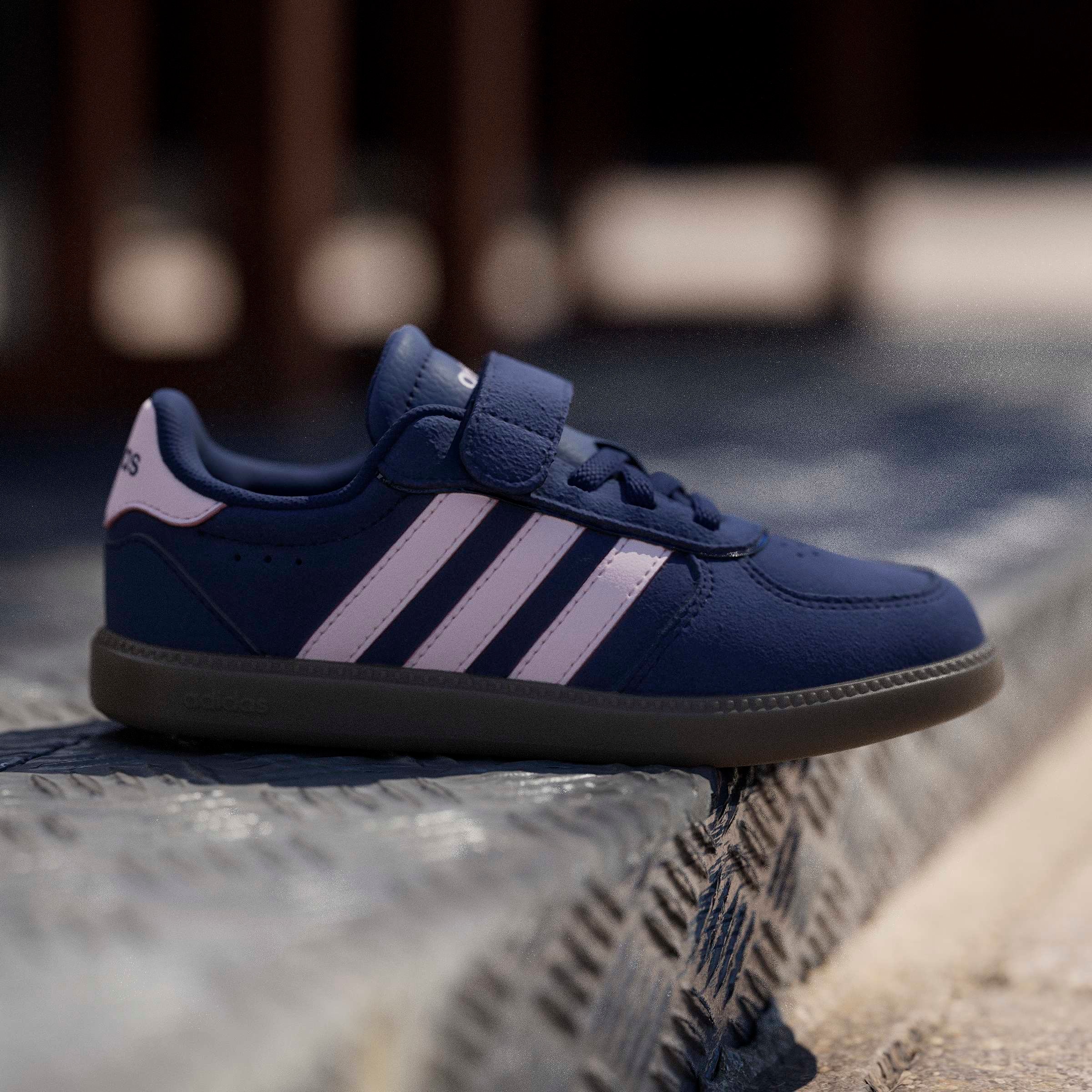 adidas Sportswear Sneaker »BREAKNET SLEEK  KINDER«  inspiriert vom Design des adidas handball spezial