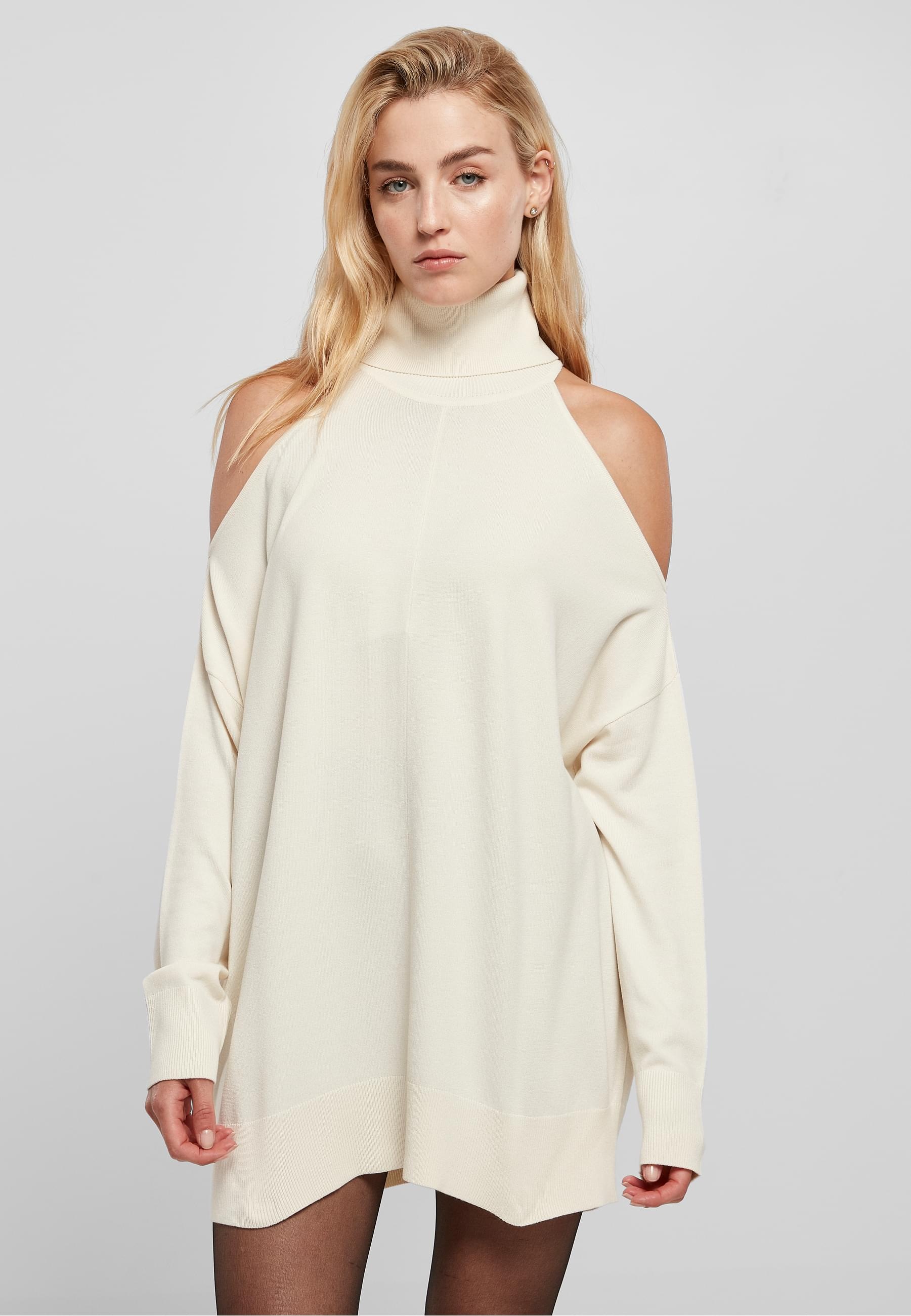 URBAN CLASSICS Rundhalspullover »Urban Classics Damen Ladies Cold Shoulder Turtelneck Sweater«