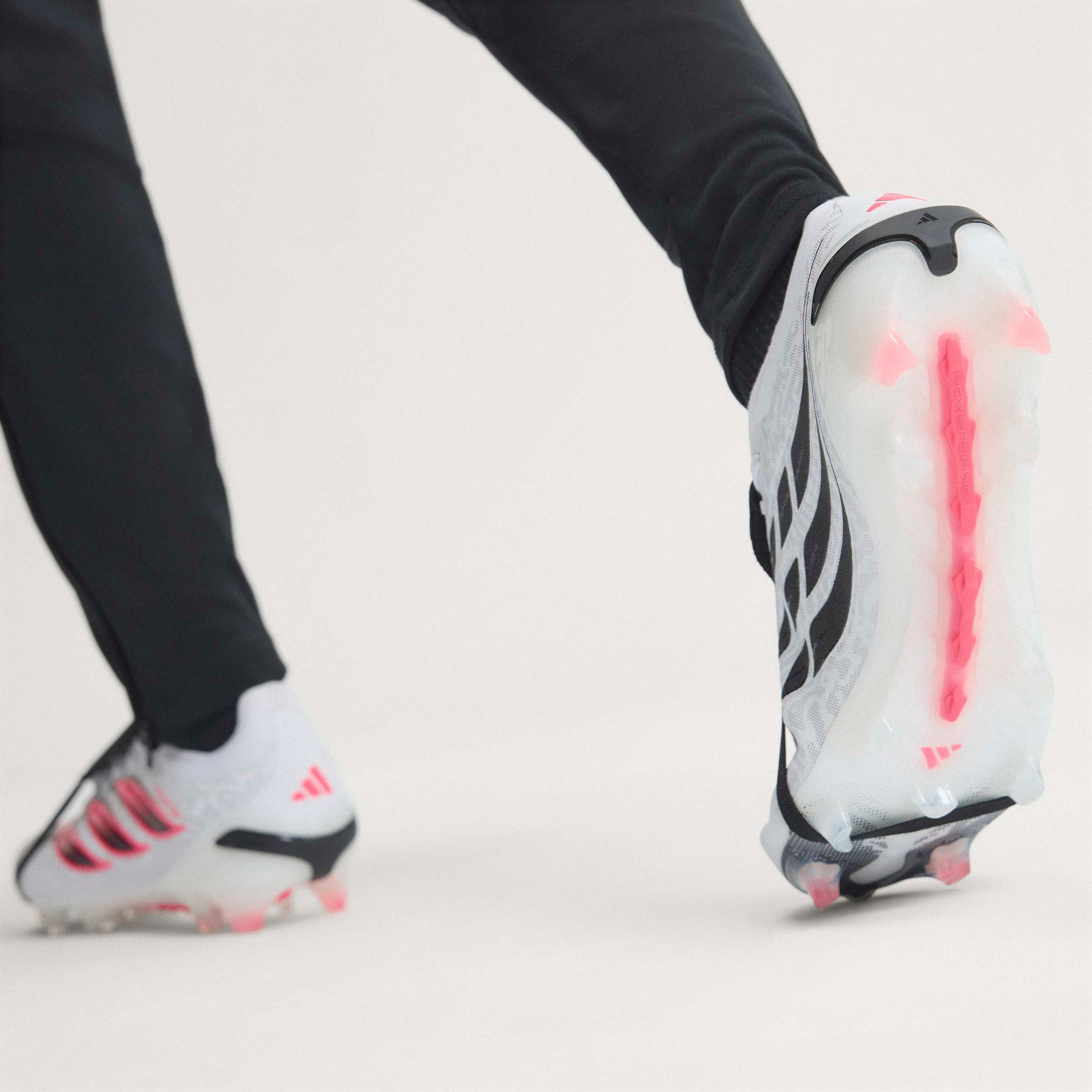 adidas Performance Fußballschuh »PREDATOR PRO , FESTE BÖDEN, UMSCHLAGBARE ZUNGE«  Außensohle für Rasen und feste Böden