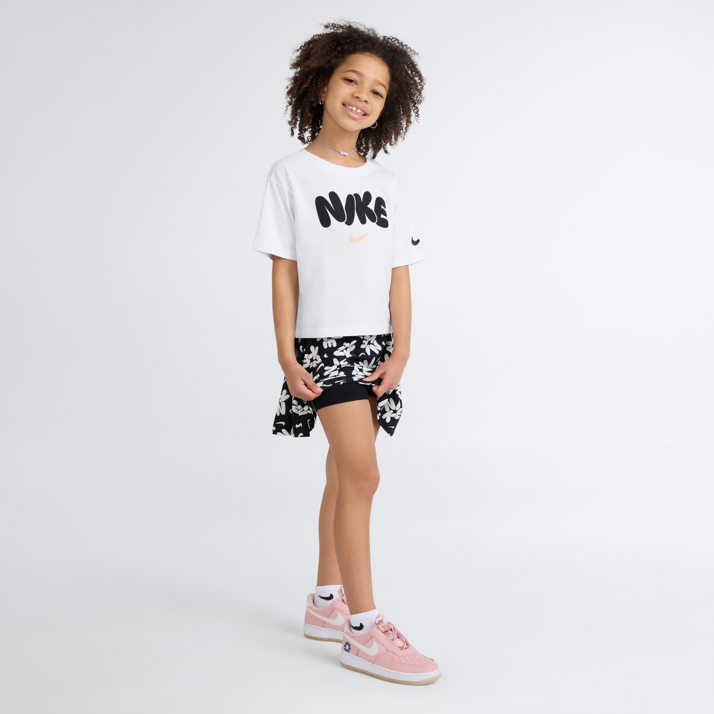 Nike Sportswear T-Shirt & Shorts »NKG BOLD PLAY SCOOTER SET« 2 für Children, für sportliche Aktivitäten