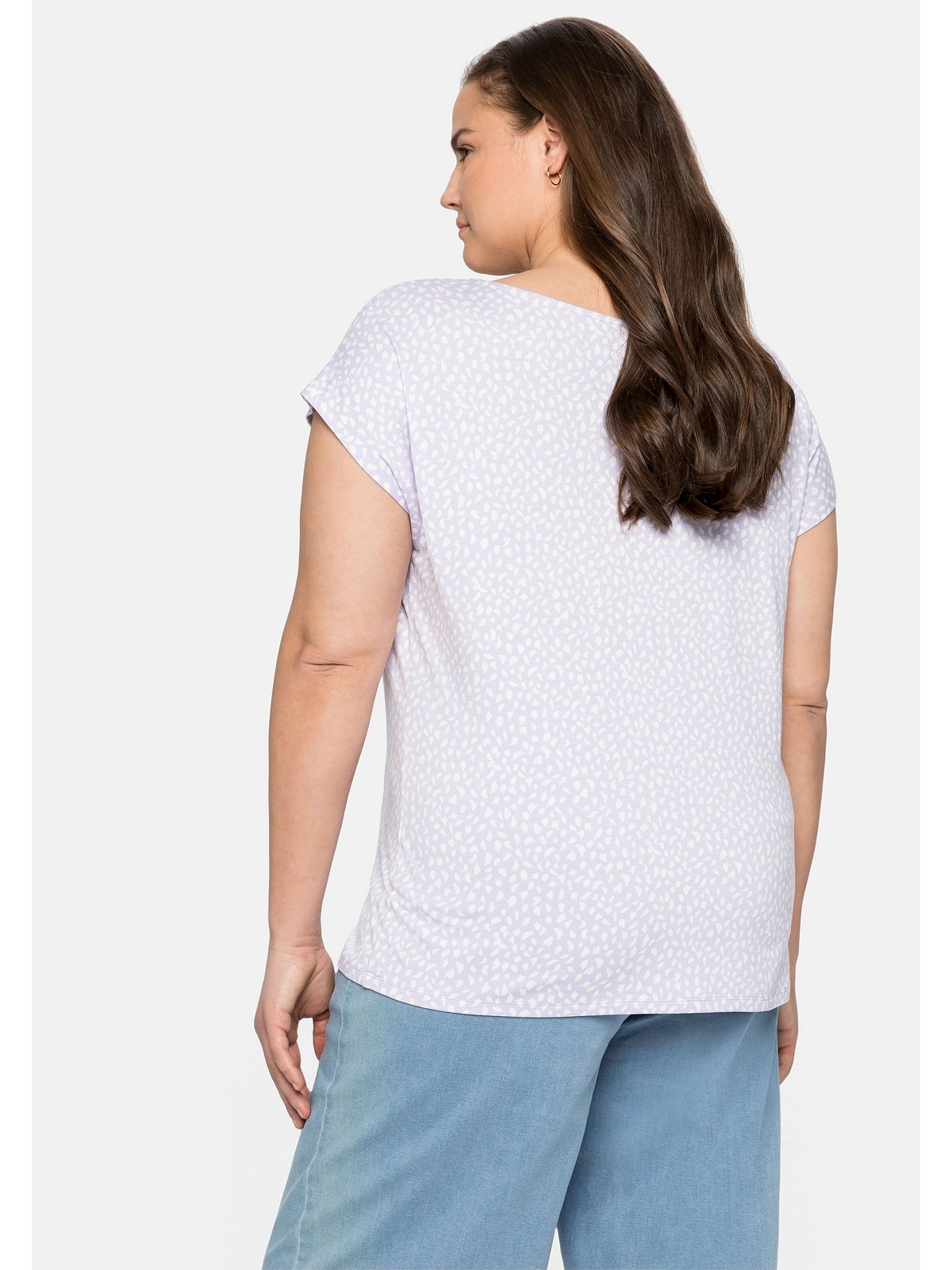 Sheego T-Shirt Größen«, Alloverdruck kaufen und für mit gelegten BAUR Falten | »Große