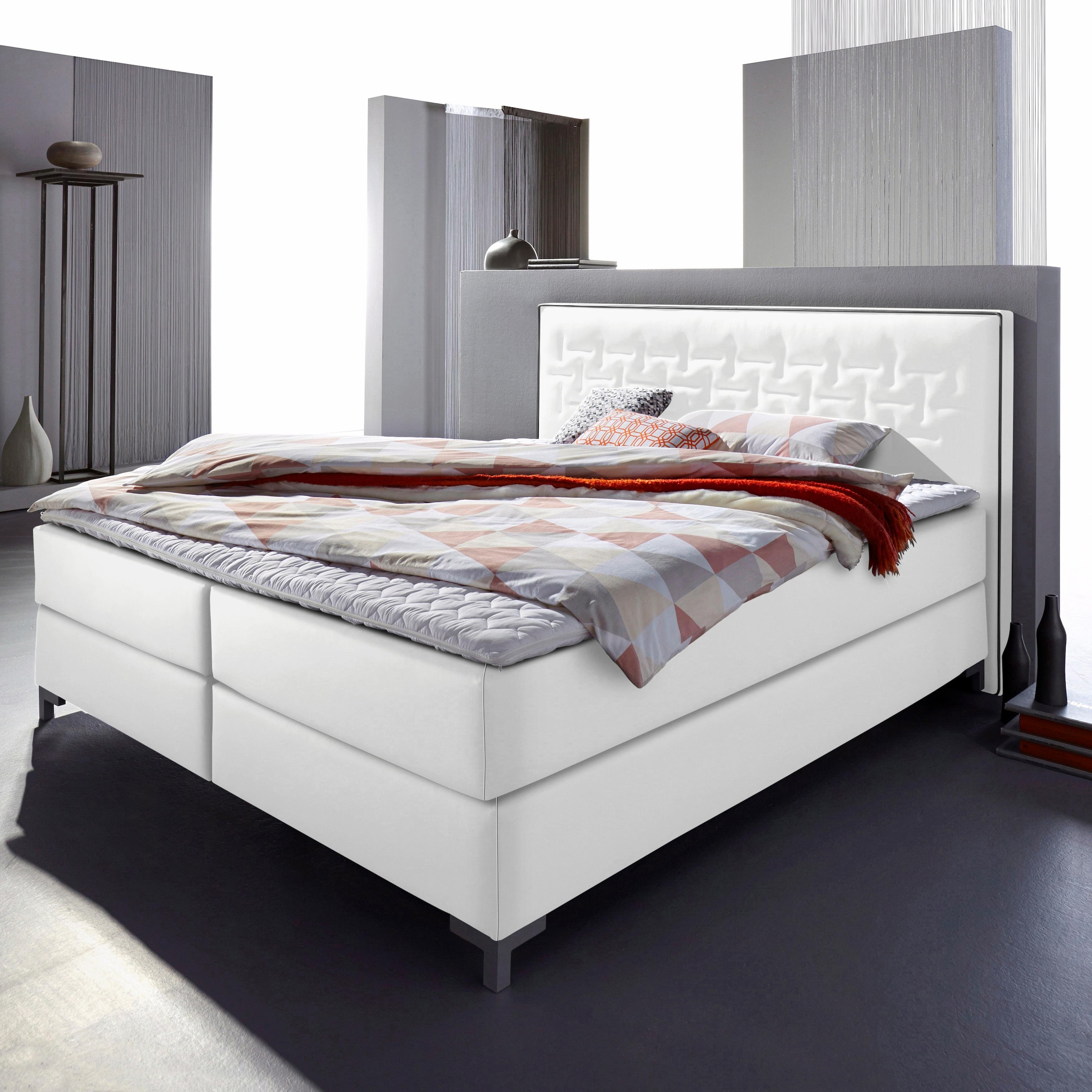 INOSIGN Boxspringbett »Coos«, mit besonderer Steppung im Kopfteil, 3 Matratzenarten, 2 Härtegrade