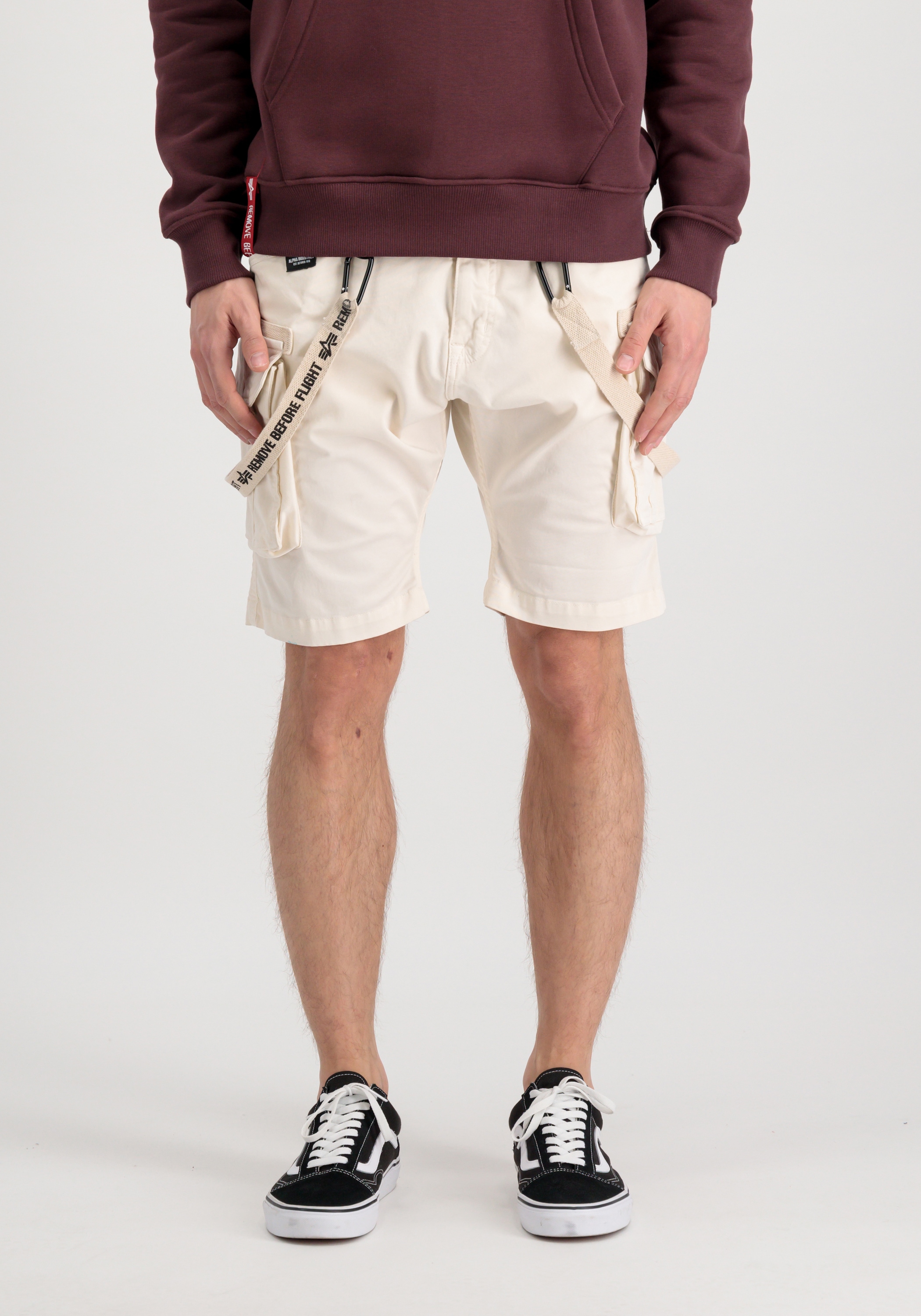 Herren Shorts "Utility Short", weiß, Gr. 34, ALPHA INDUSTRIES, Obermaterial: 98% Baumwolle, 2% Elastan, Hosen