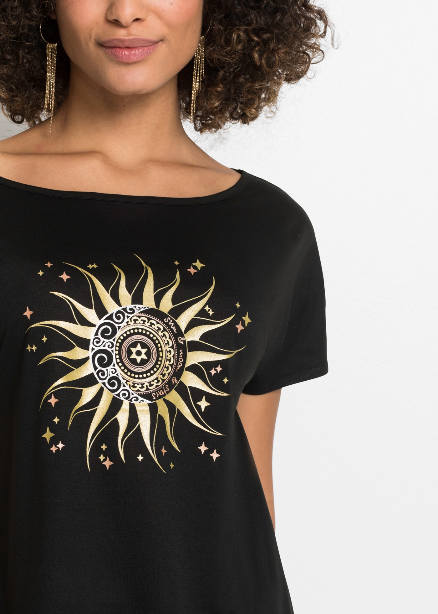 bonprix T-Shirt »Shirt mit Metallic-Druck« Shirt mit Metallic-Druck