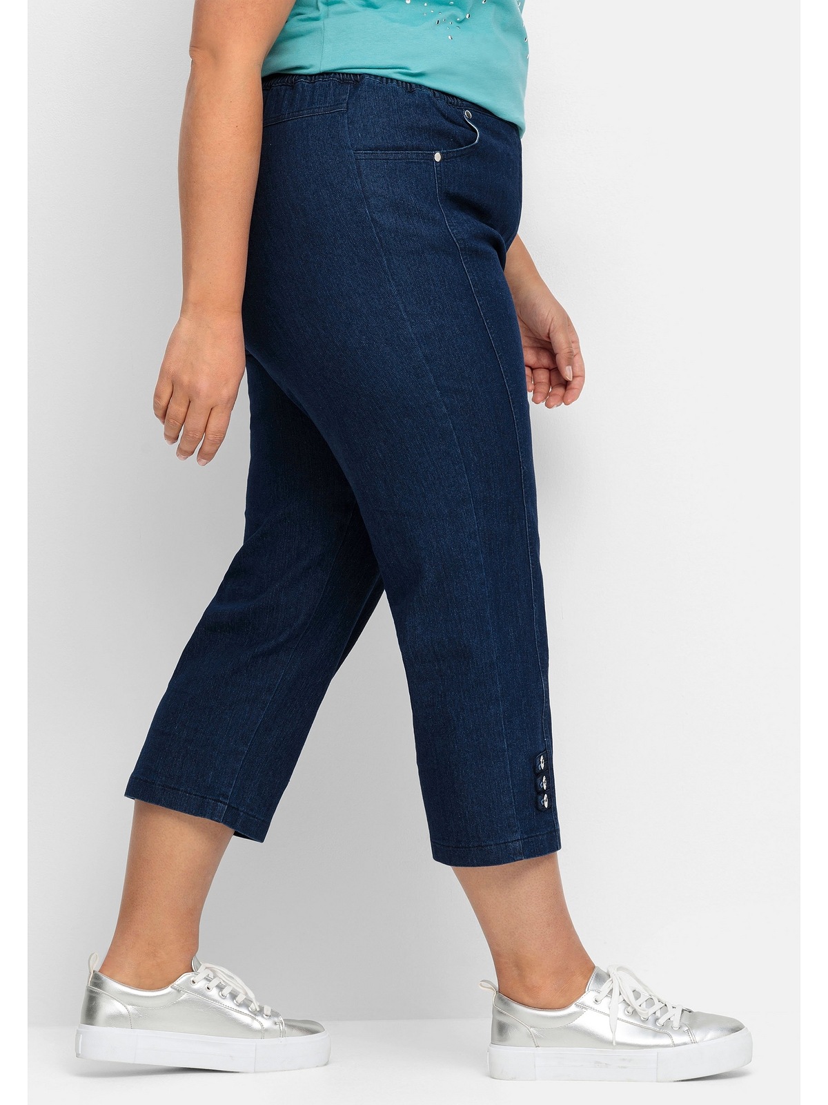Sheego Schlupfjeans »Große Größen«, mit Zierknöpfen am Saum