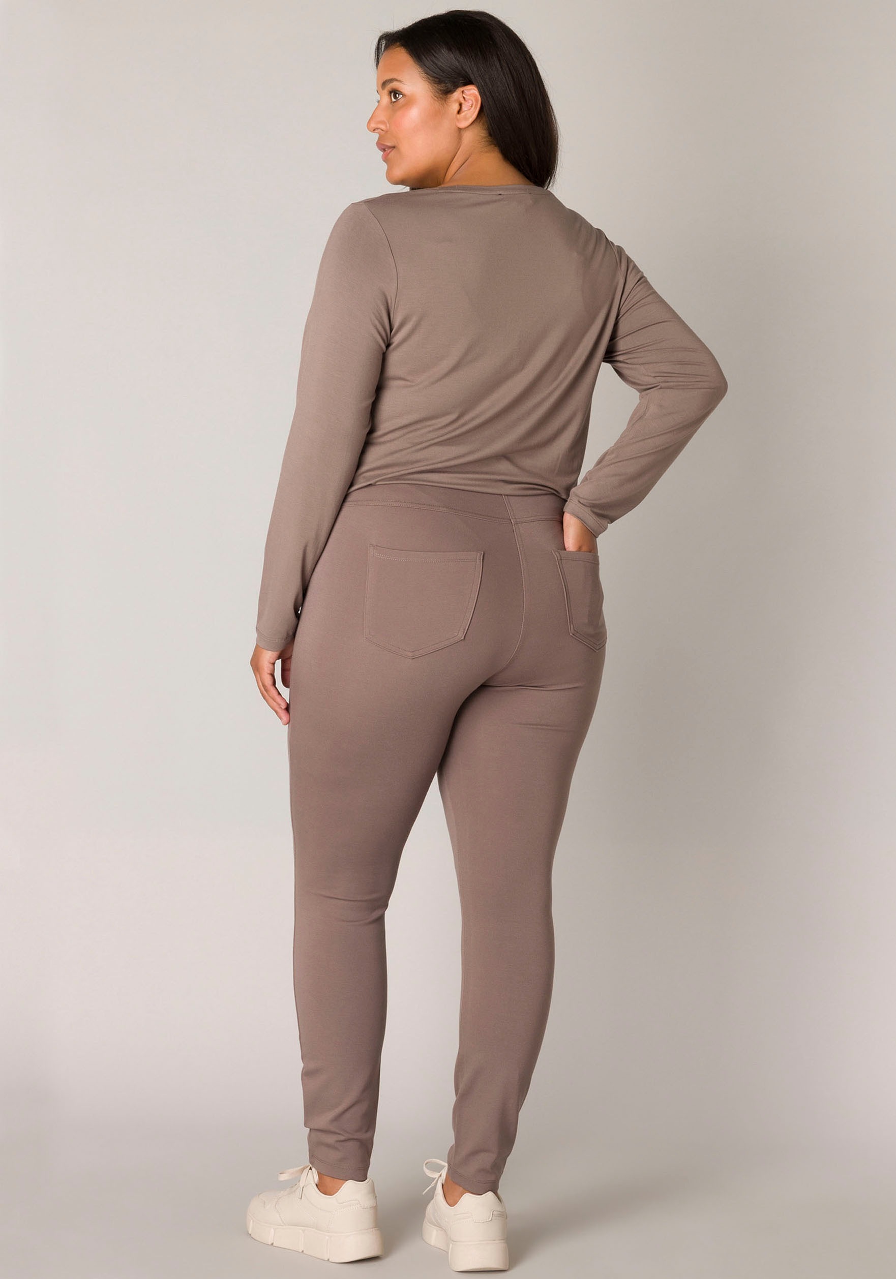 Base Level Curvy Treggings, mit elastischem Bund und angedeuteten Eingrifft günstig online kaufen