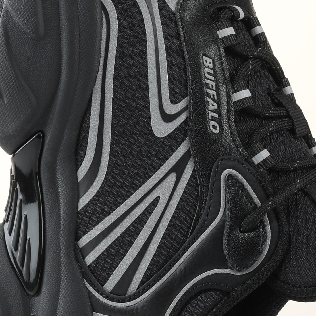 Buffalo Plateausneaker »CLAW«  Chunky-Sneaker, Freizeitschuh in cooler Streetwear-Optik