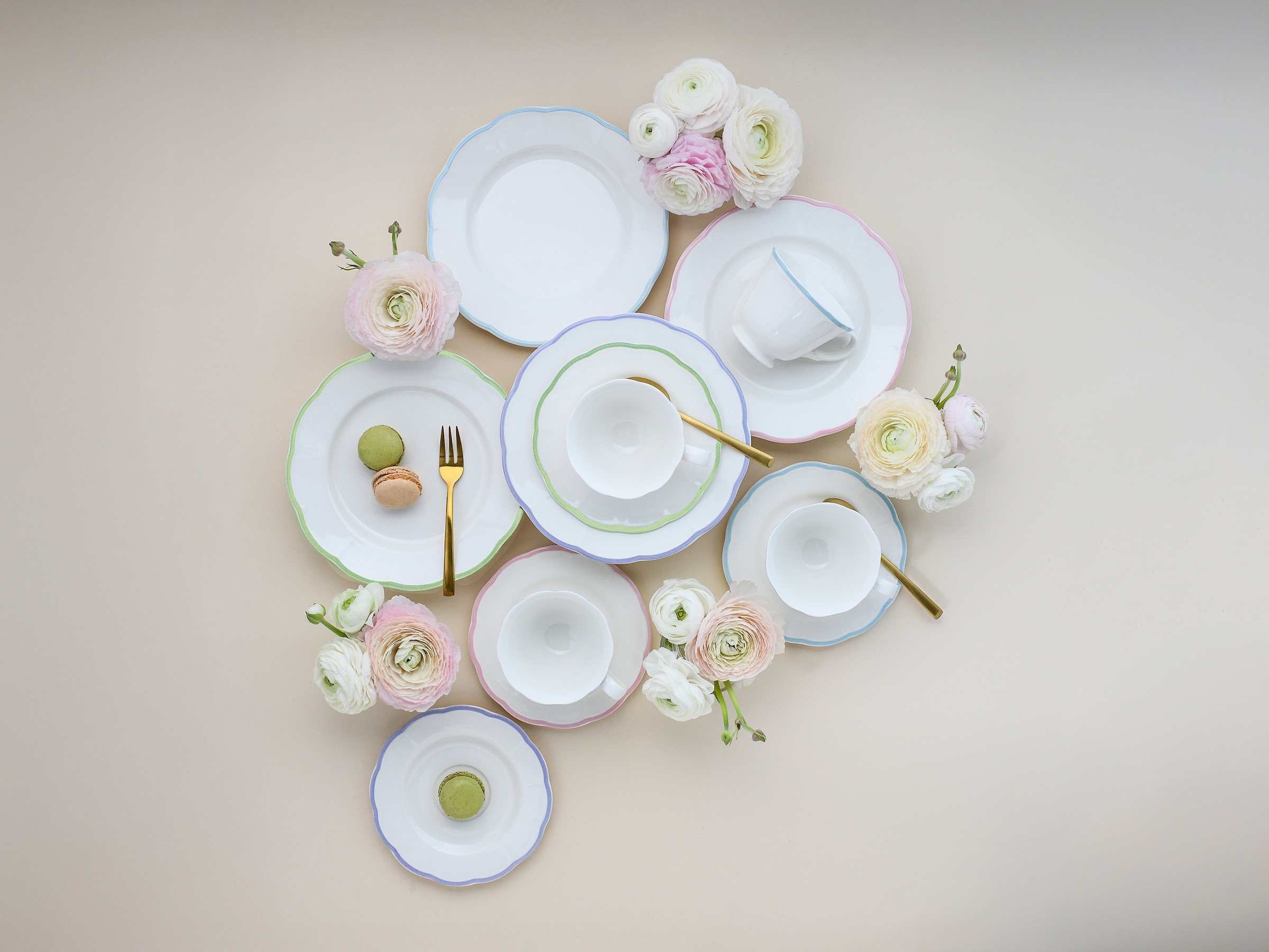 CreaTable Kombiservice »Florine Bunt, Service 20-tlg.« Elegant, Klassische Form, Zart gewellte Ränder