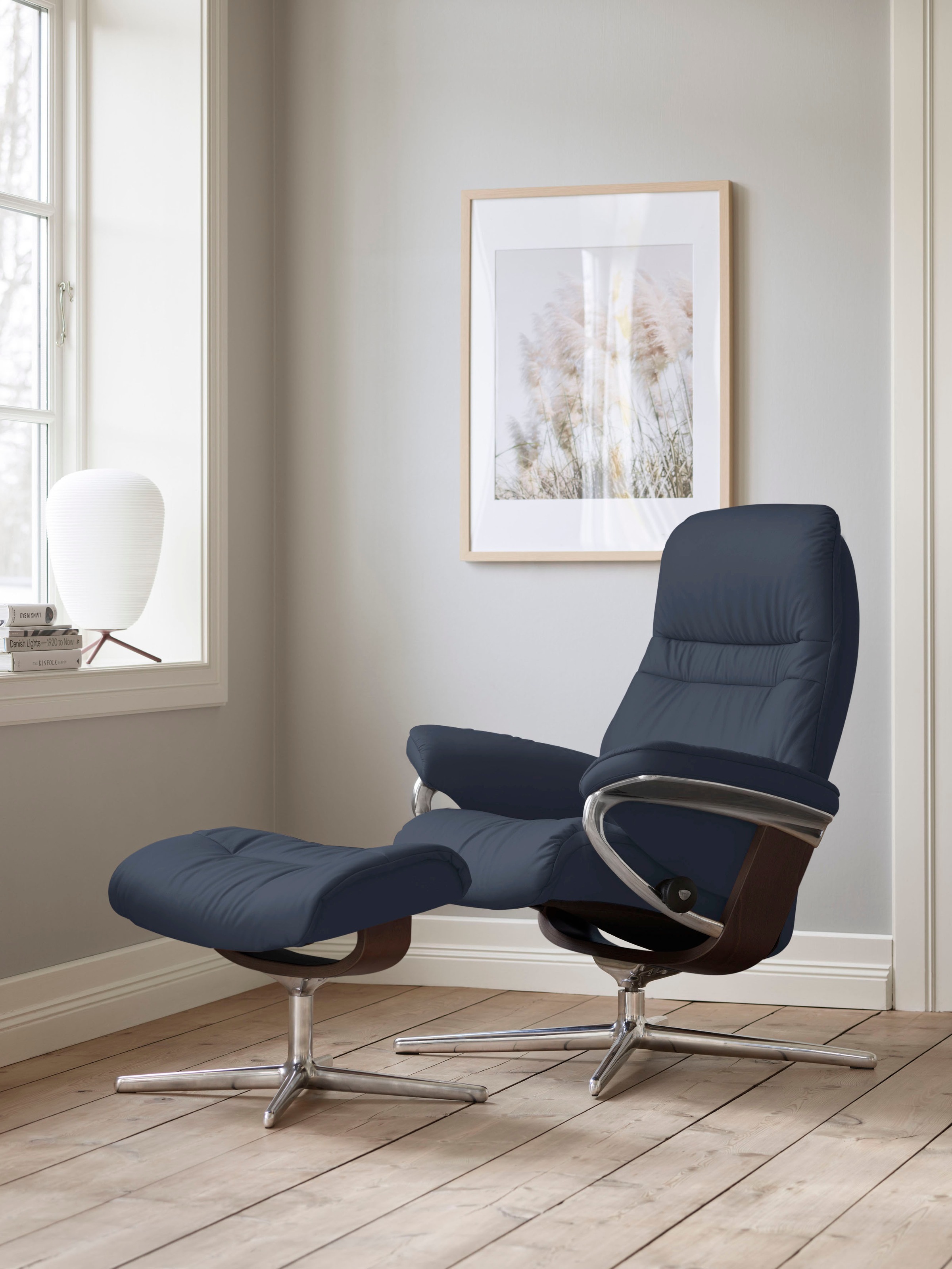 Stressless® Relaxsessel »Sunrise«, (Set, Relaxsessel mit Hocker), mit Hocker, mit Cross Base, Größe S, M & L, Holzakzent Braun