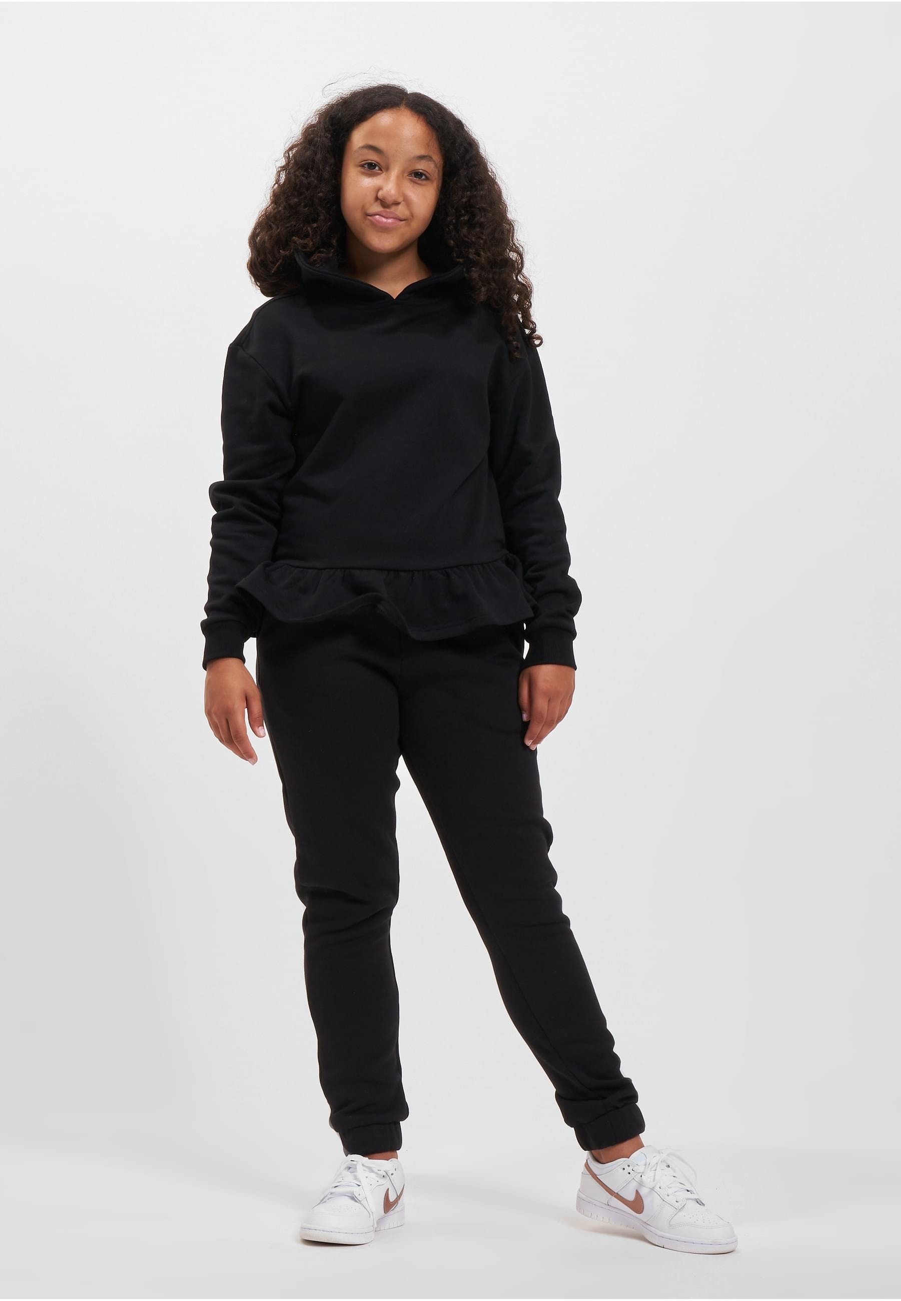 URBAN CLASSICS Kapuzensweatshirt »Urban Classics Damen Girls Organic Volants Hoody«, (1 tlg.)