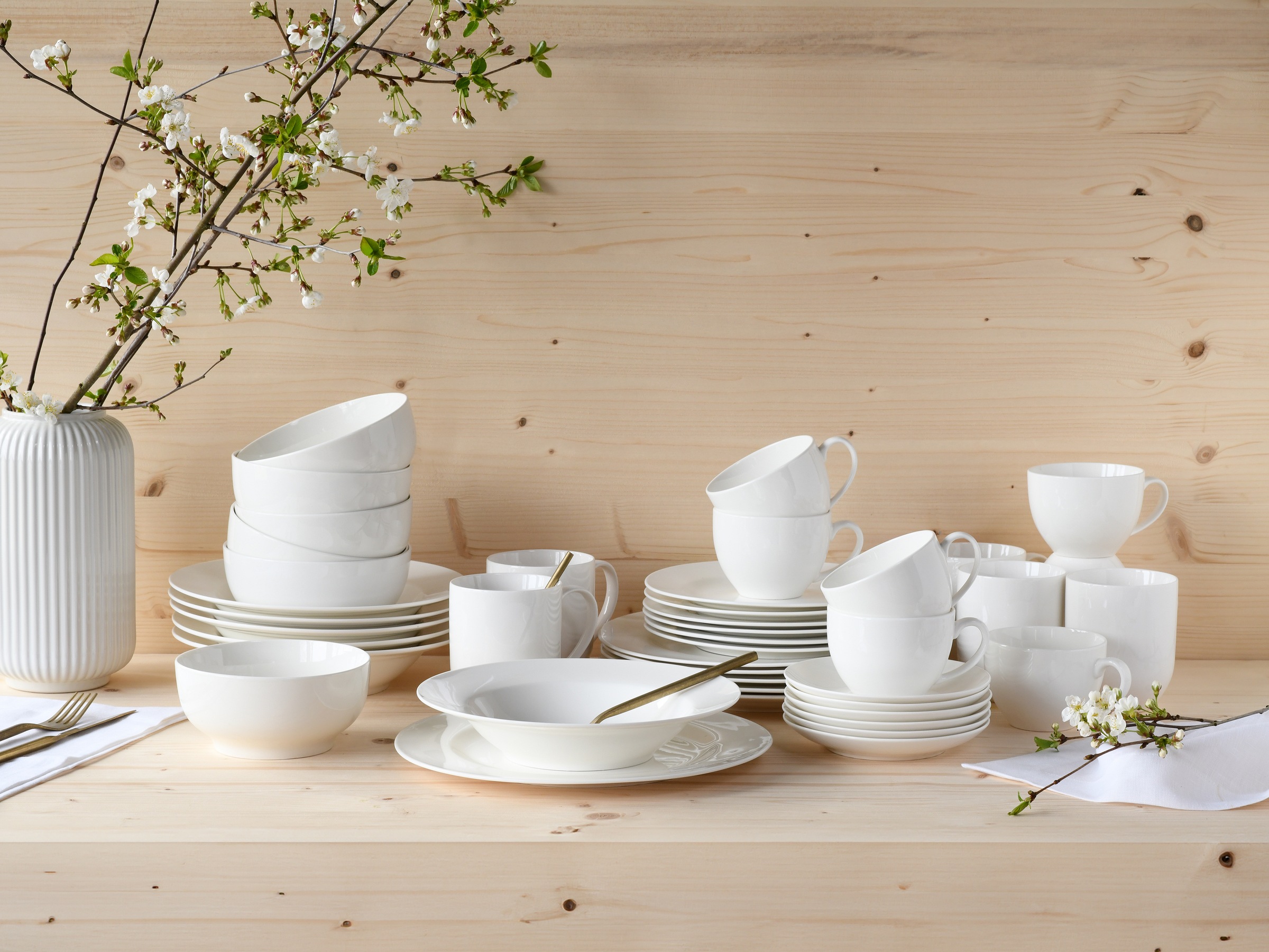 CreaTable Kombiservice »Fleur Royal, Kombi-Service 42-tlg«, (Set, 42 tlg.), Traditionelle Fahnenform