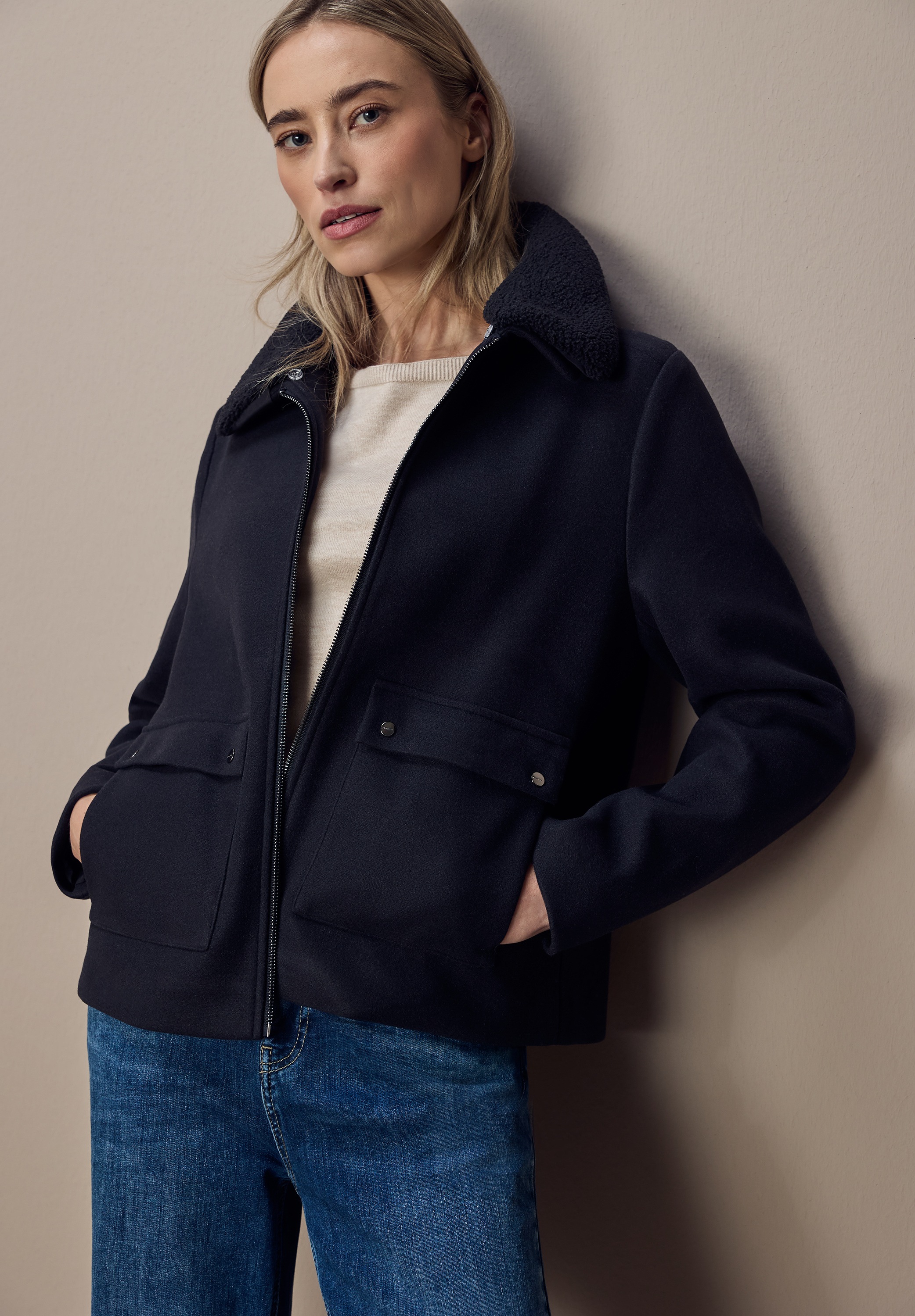 STREET ONE Kurzjacke, ohne Kapuze, Abnehmbarer Kragenbesatz günstig online kaufen