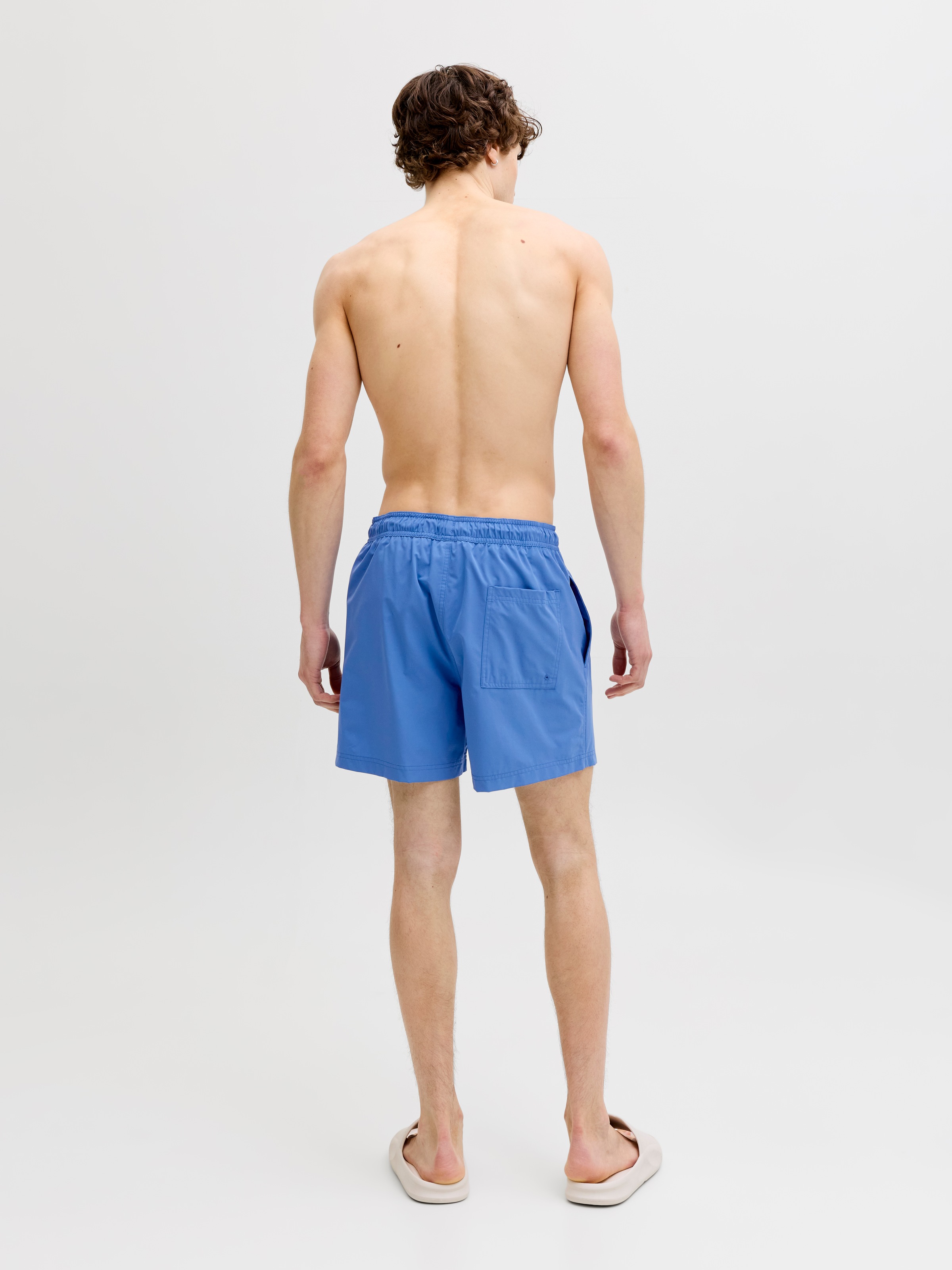 Jack & Jones Badeshorts »JPSTMAUI TROPIC SOLID SWIM SHORTS SN« Kunstfaser, normal geschnitten