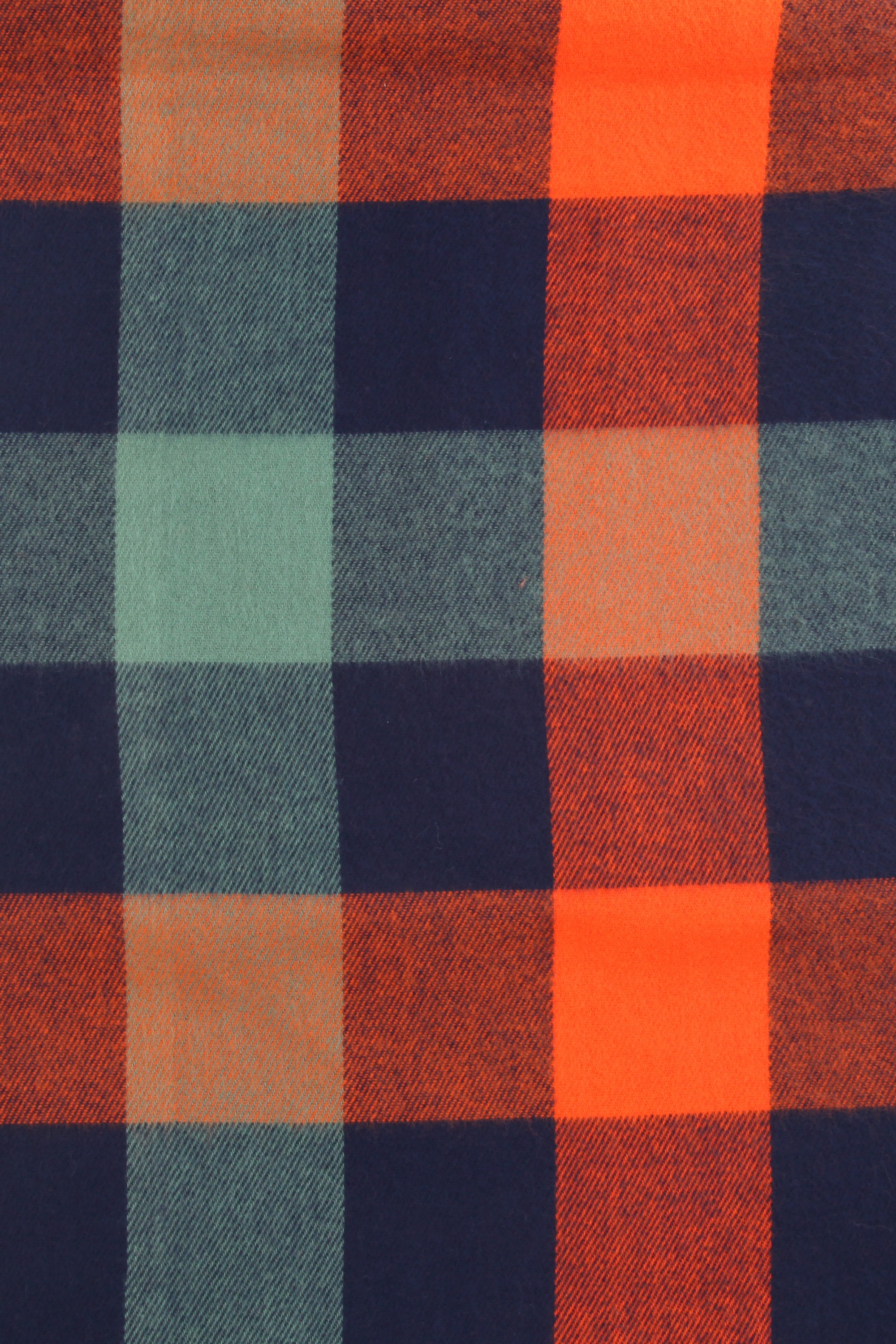 COLLEZIONE ALESSANDRO Modeschal »Chadia«, in leuchtenden Winterfarben