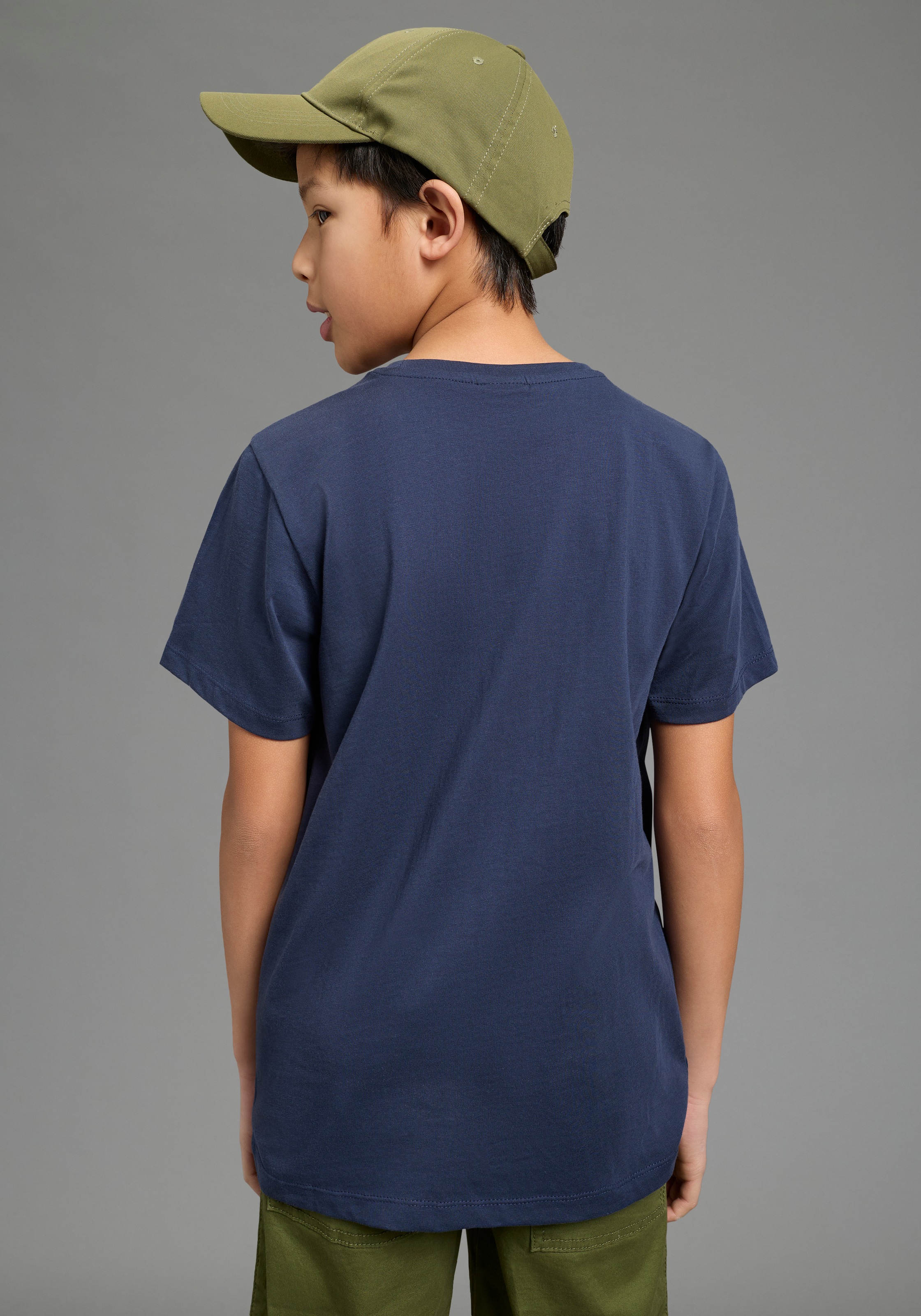 KIDSWORLD T-Shirt »Mit Sprüche-Print: KEEP COOL...« kurzärmelig,  basic geschnitten,  Rundhalsausschnitt,  aus Baumwolle