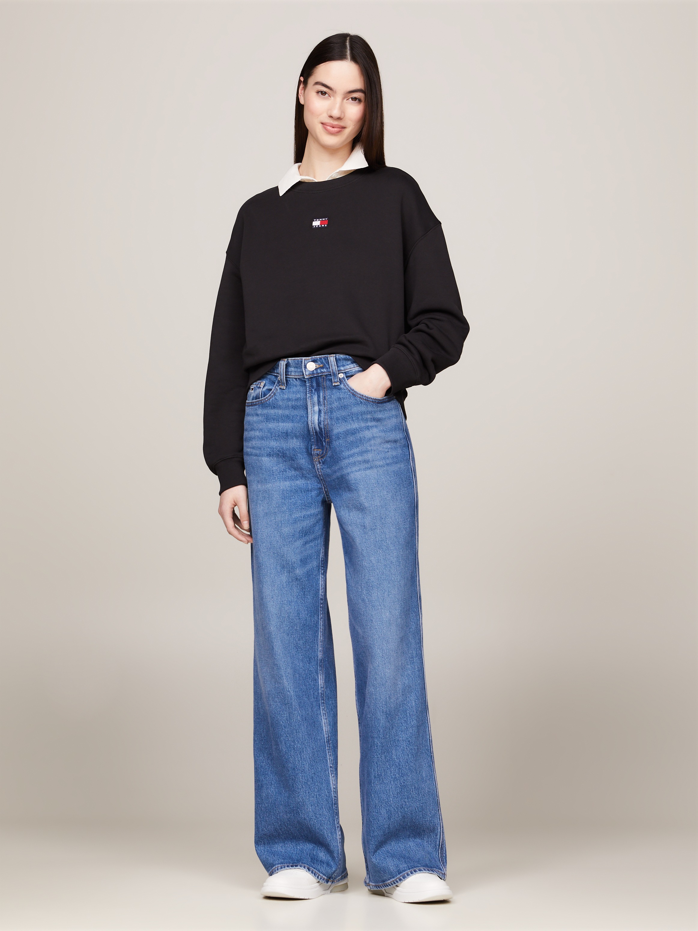 Tommy Jeans Sweatshirt, mit Dropshoulder-Design und Frontlogo