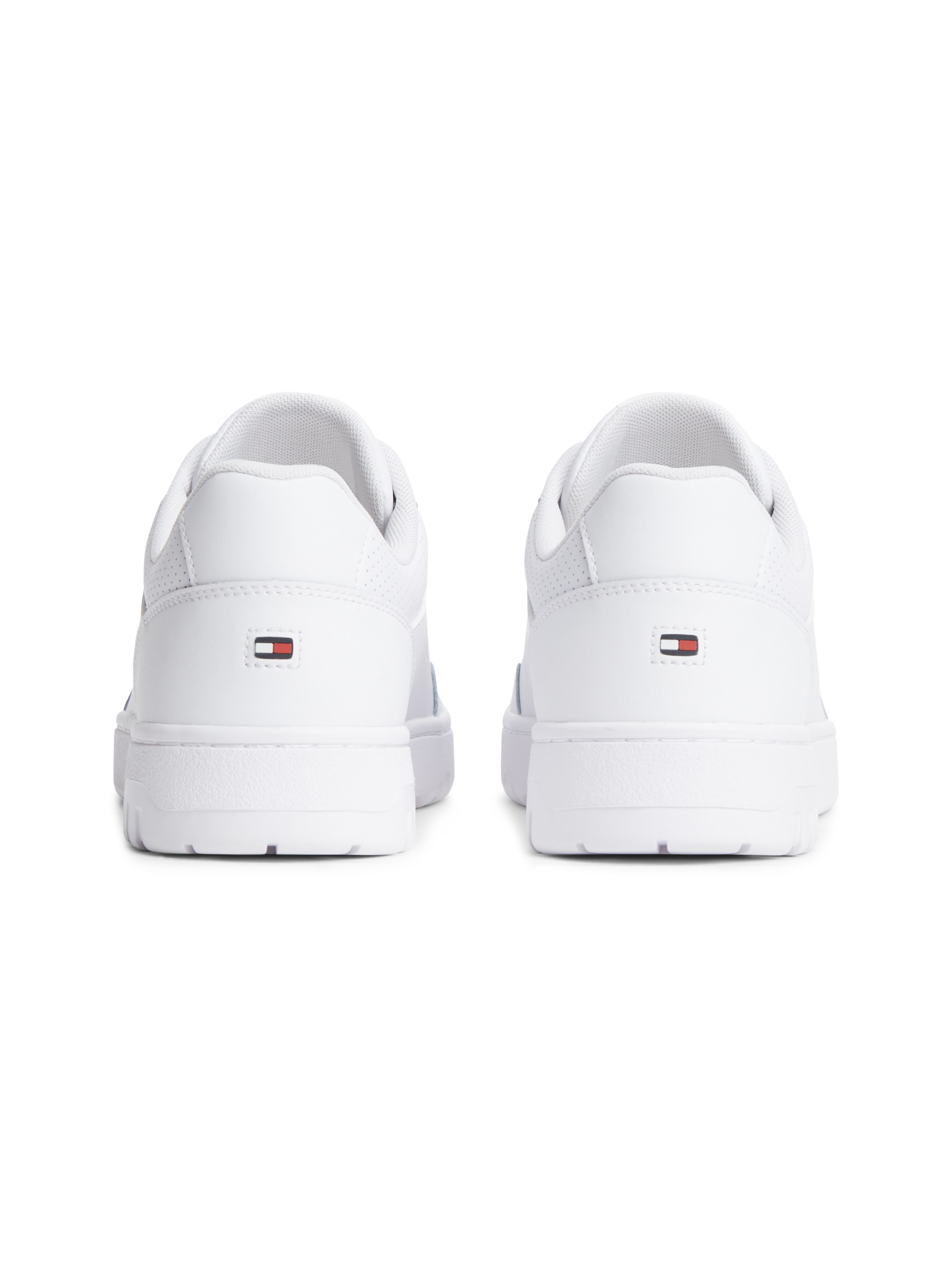 Tommy Hilfiger Sneaker »TH BASKET CORE LEATHER«  Halbschuh, Schnürer mit Perforation am gepolsterten Schaftrand