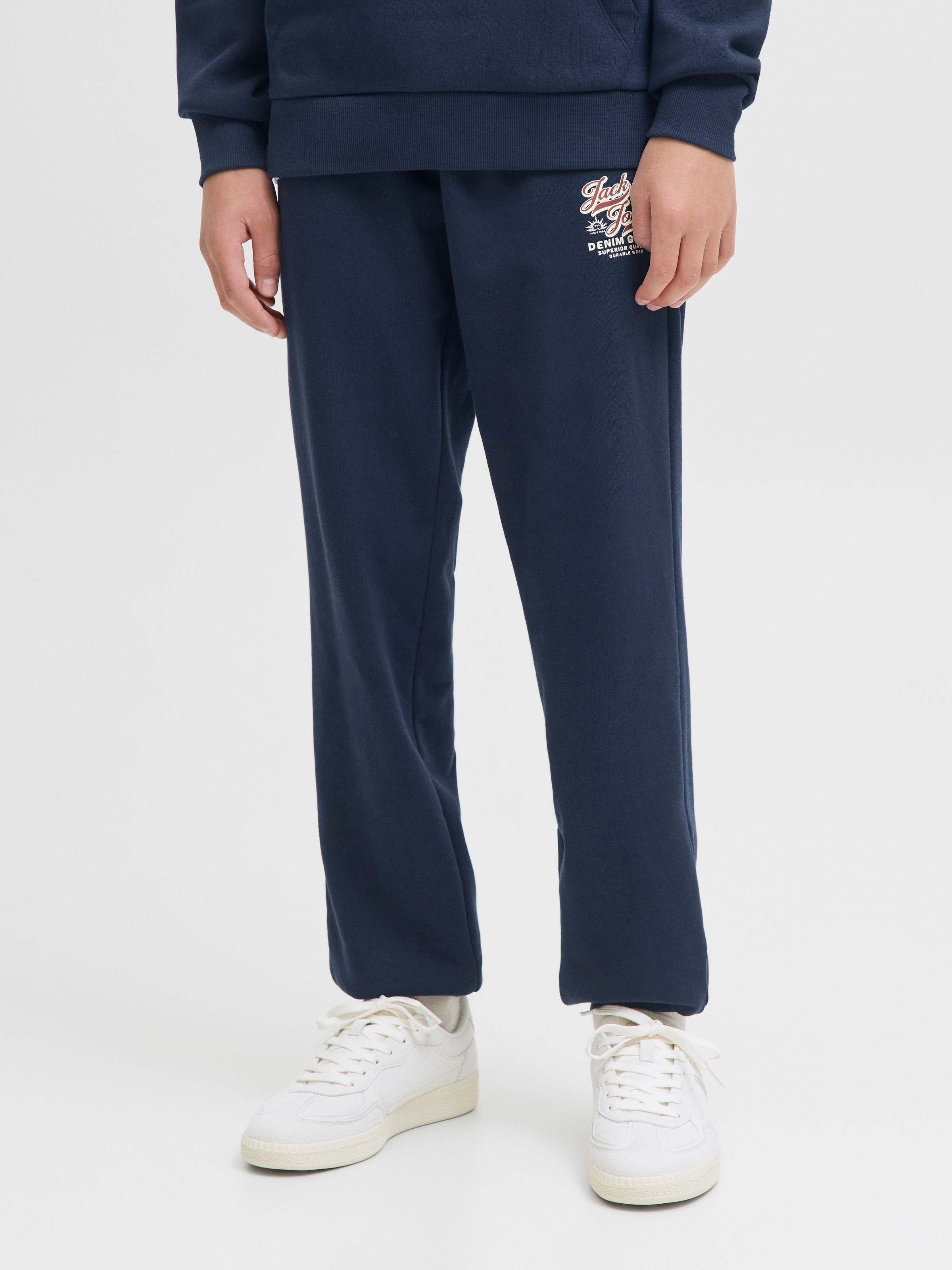 Jungen Sweathose "JPSTELOGO SWEATPANTS 2COL 25/26 NOOS JNR", blau, Gr. 152, JACK & JONES JUNIOR, bedruckt, angeraute Sweatware, Obermaterial: 70%