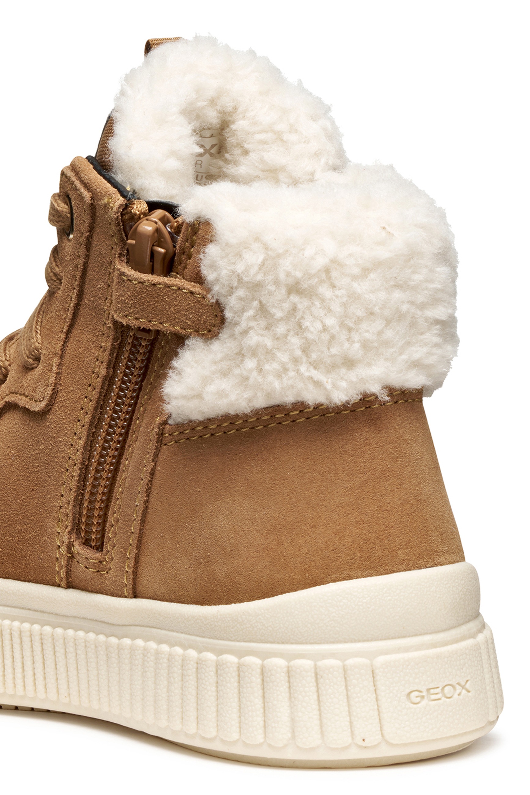 Geox Winterboots »J LAQUINNY GIRL WPF«  Schnürboots mit Teddy-Fellimitatbesatz und Warmfutter