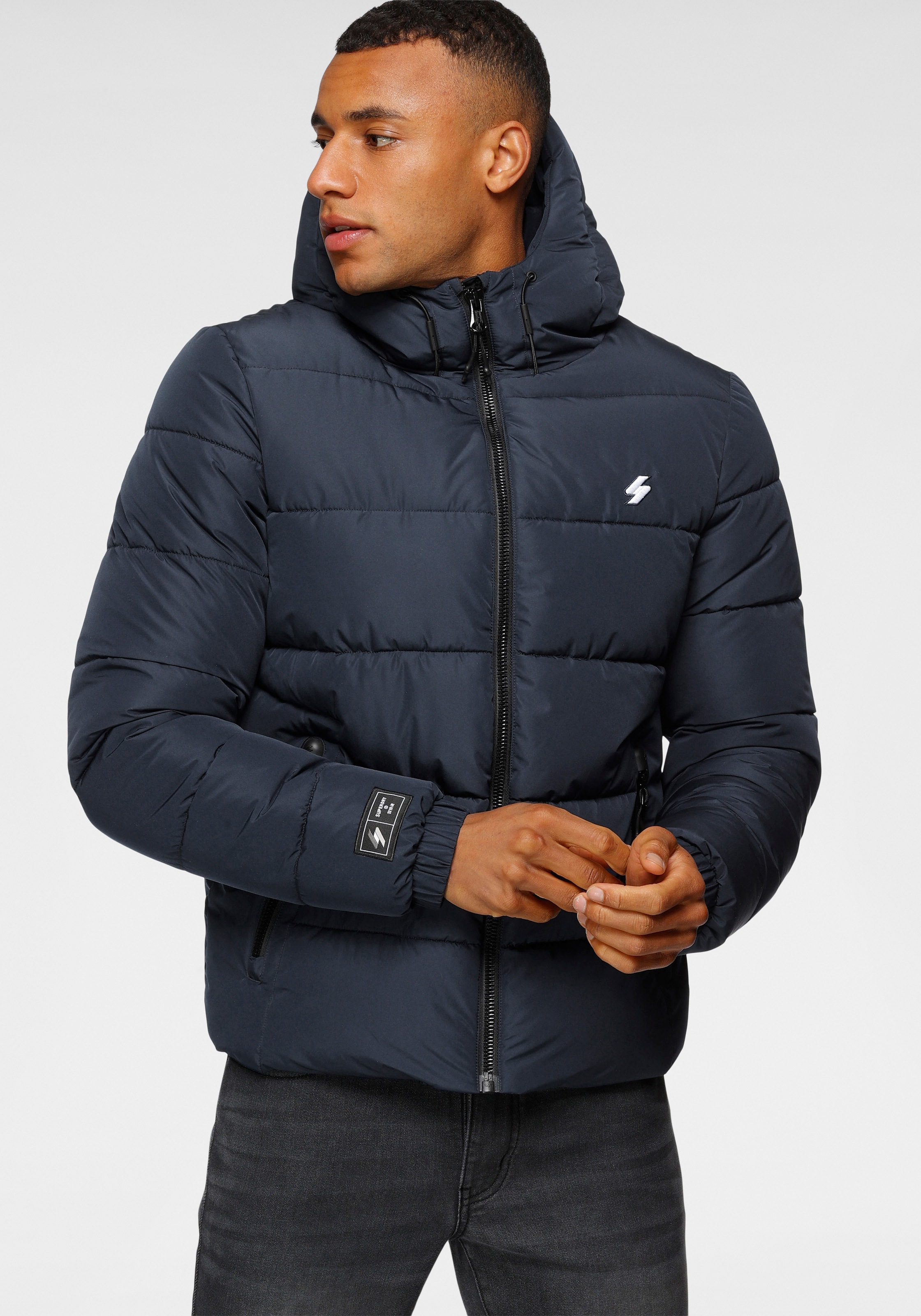 Superdry Steppjacke "HOODED SPORTS PUFFR JACKET", mit Kapuze, mit kontrastf günstig online kaufen