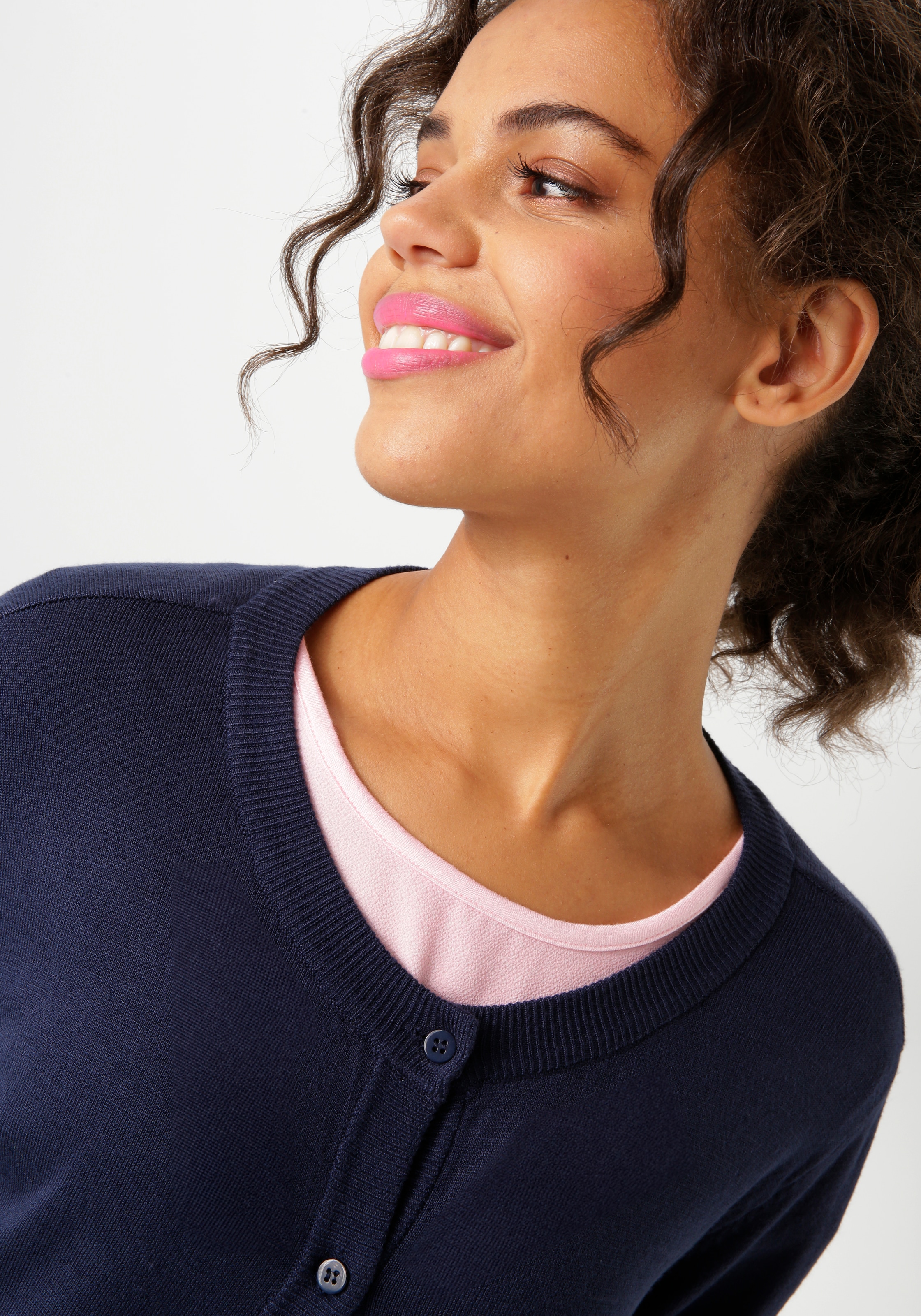 Aniston CASUAL Strickjacke, mit Rundhals-Ausschnitt - NEUE KOLLEKTION