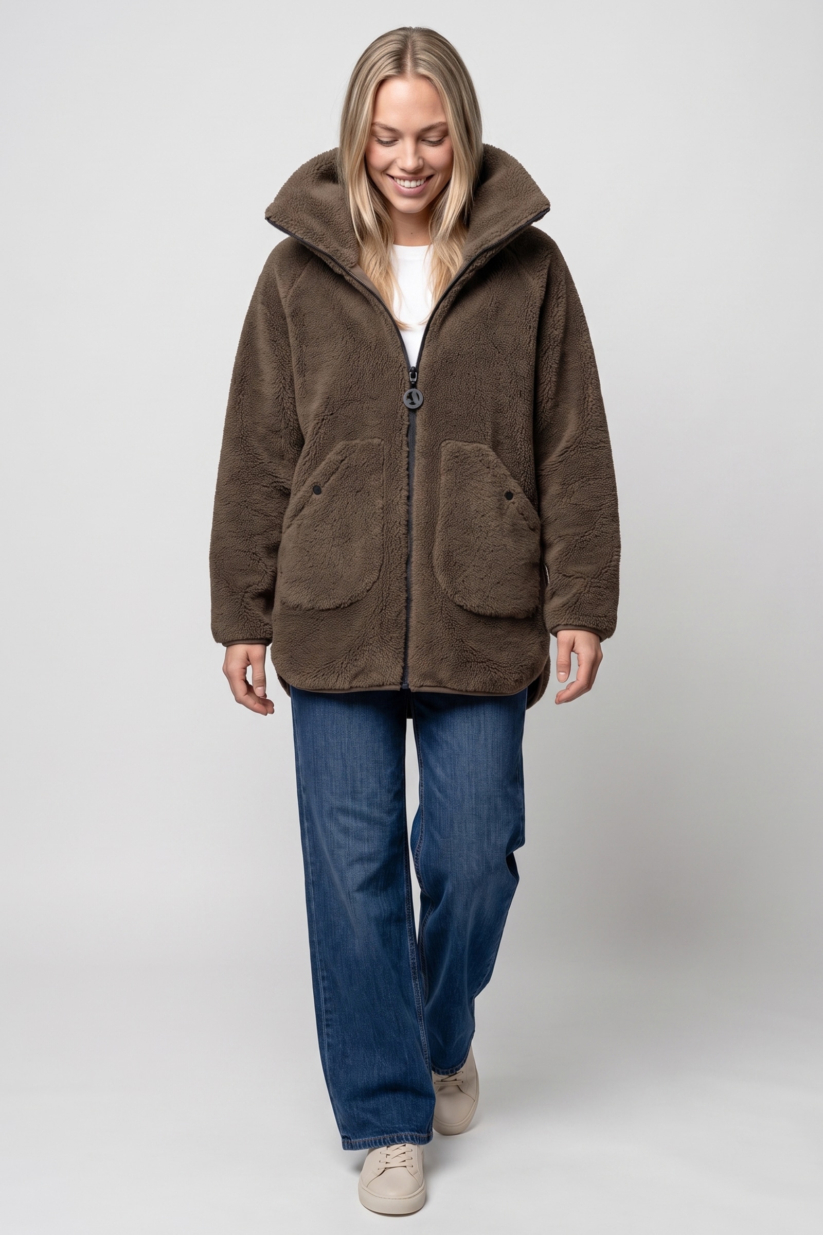 Alife & Kickin Fellimitatjacke »Damen SariaAK T Übergangsjacke, Jacke« Dichter Teddyfleece, hoher Stehkragen, zwei aufgesetzte Taschen