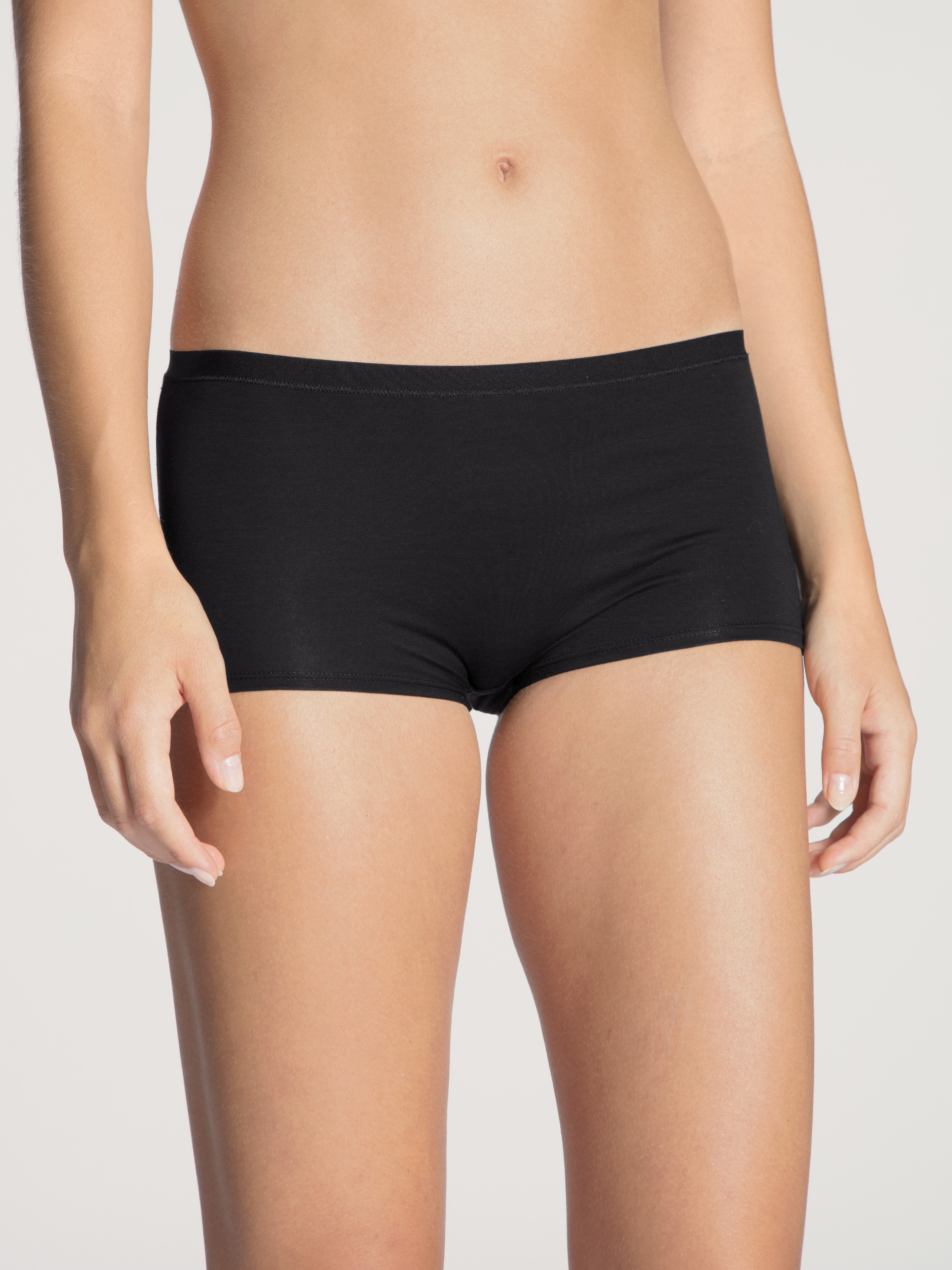 CALIDA Panty »Natural Comfort«, mit natürlichem Glanz und glattem Griff