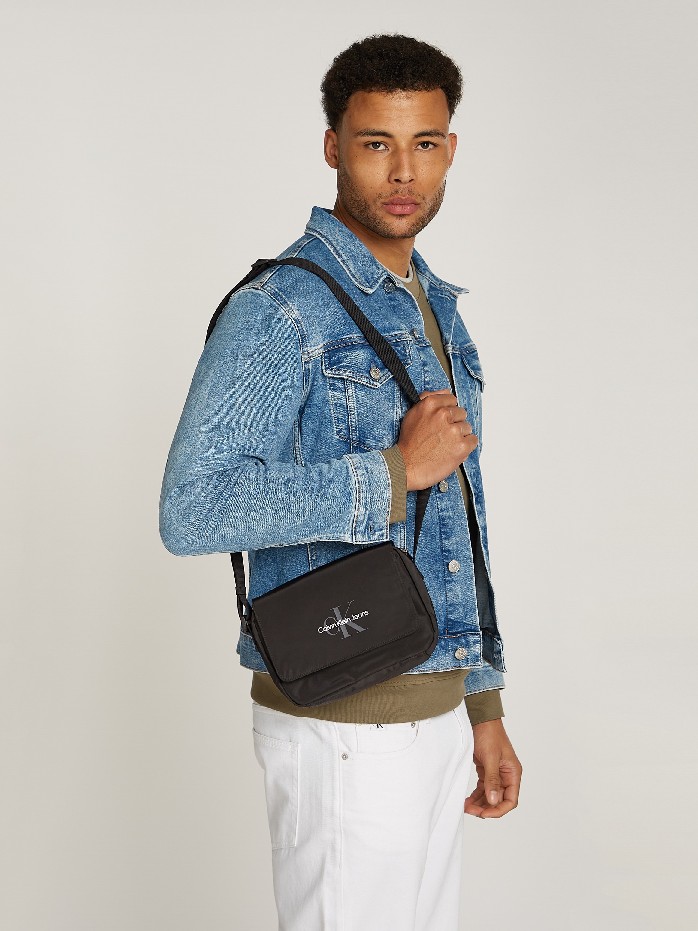 Calvin Klein Jeans Umhängetasche »SPORT ESSENTIALS FL CAMERA BAG M«