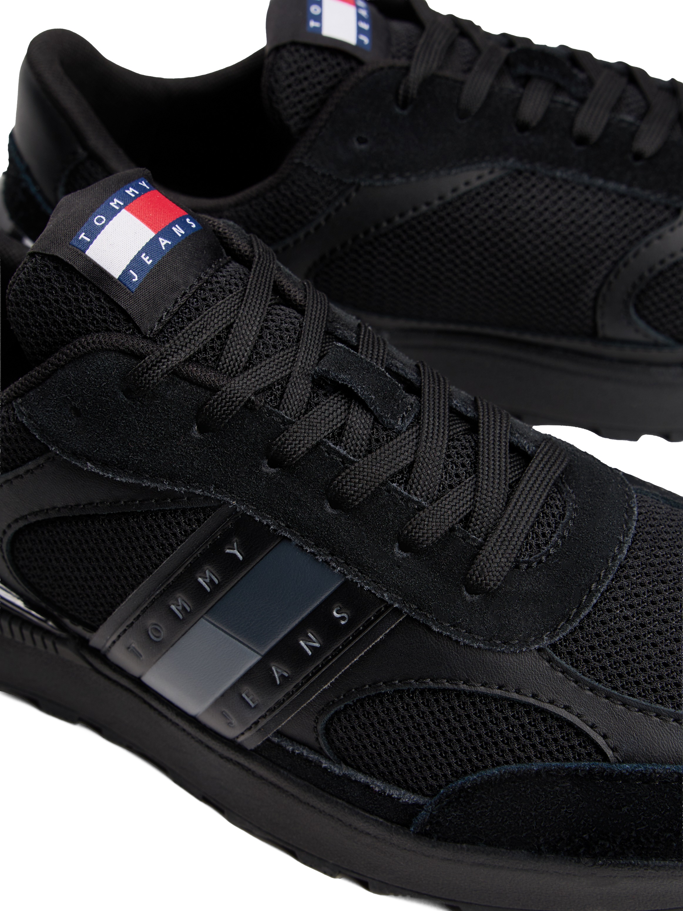 Tommy Jeans Sneaker »TJM TECHNICAL RUNNER ESS«, Freizeitschuh, Halbschuh, Schnürschuh mit gepolstertem Schaftrand