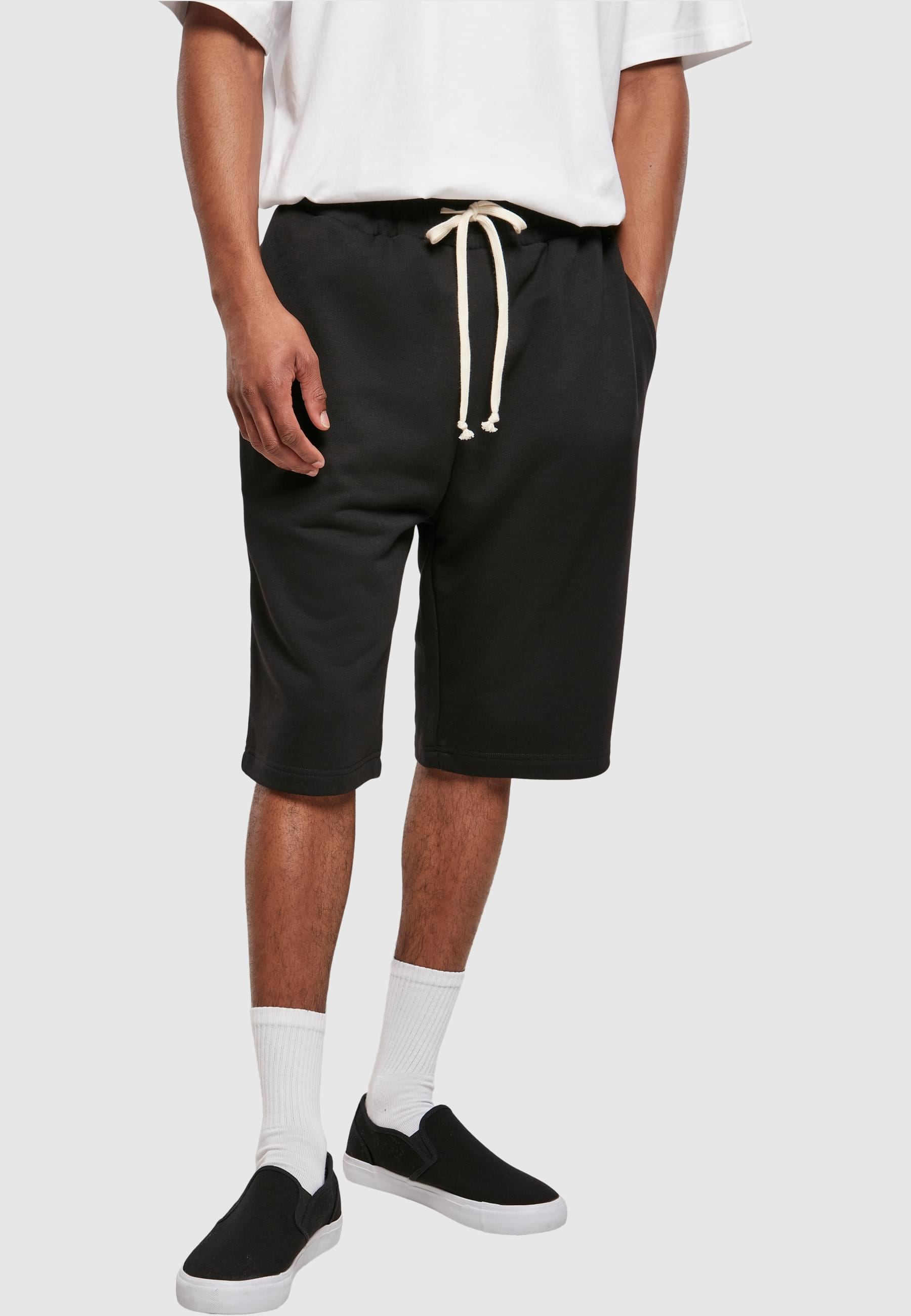 URBAN CLASSICS Sweatshorts »Urban Classics Herren Low Crotch Sweatshorts«, (1 tlg.)