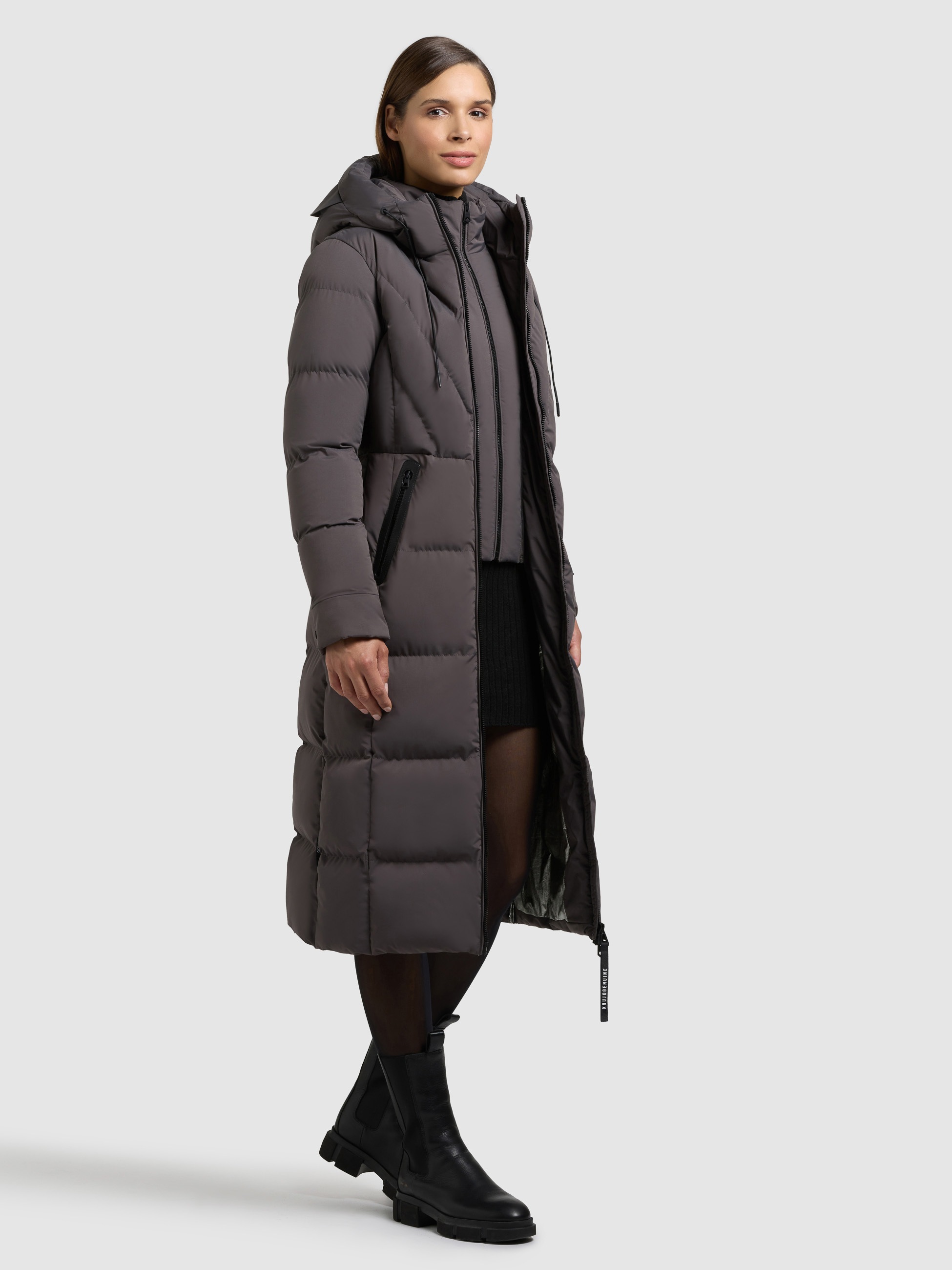 Steppmantel KHUJO "SORIA 2IN1 (EINSATZ HERAUSNEHMBAR)", Damen, Gr. S, graphite grau, 100% Polyester, unifarben, eingesetzt elastischer Bund mit Windstopper, Mäntel Steppmantel 2
