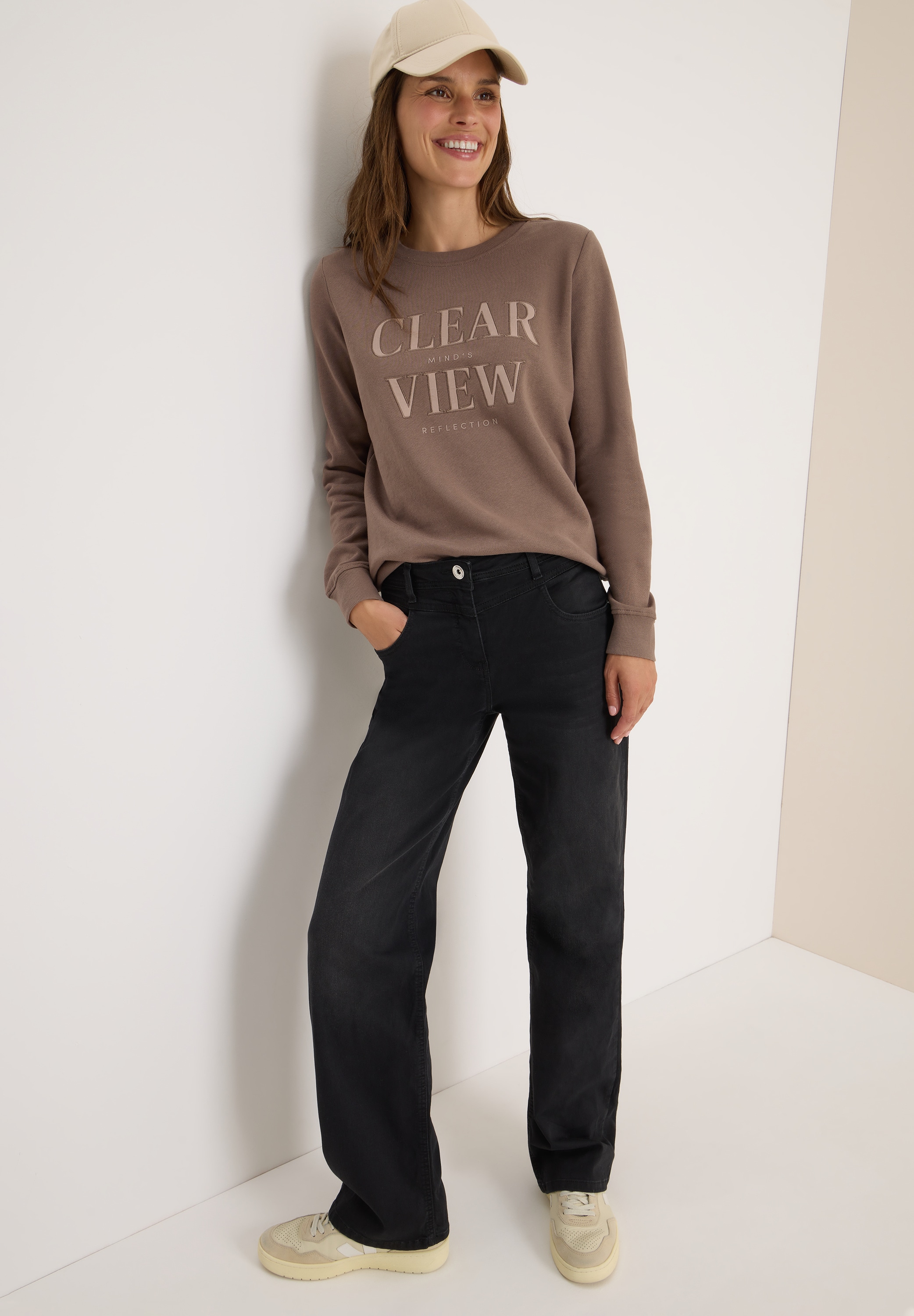 Cecil Sweatshirt, mit Wording Artwork